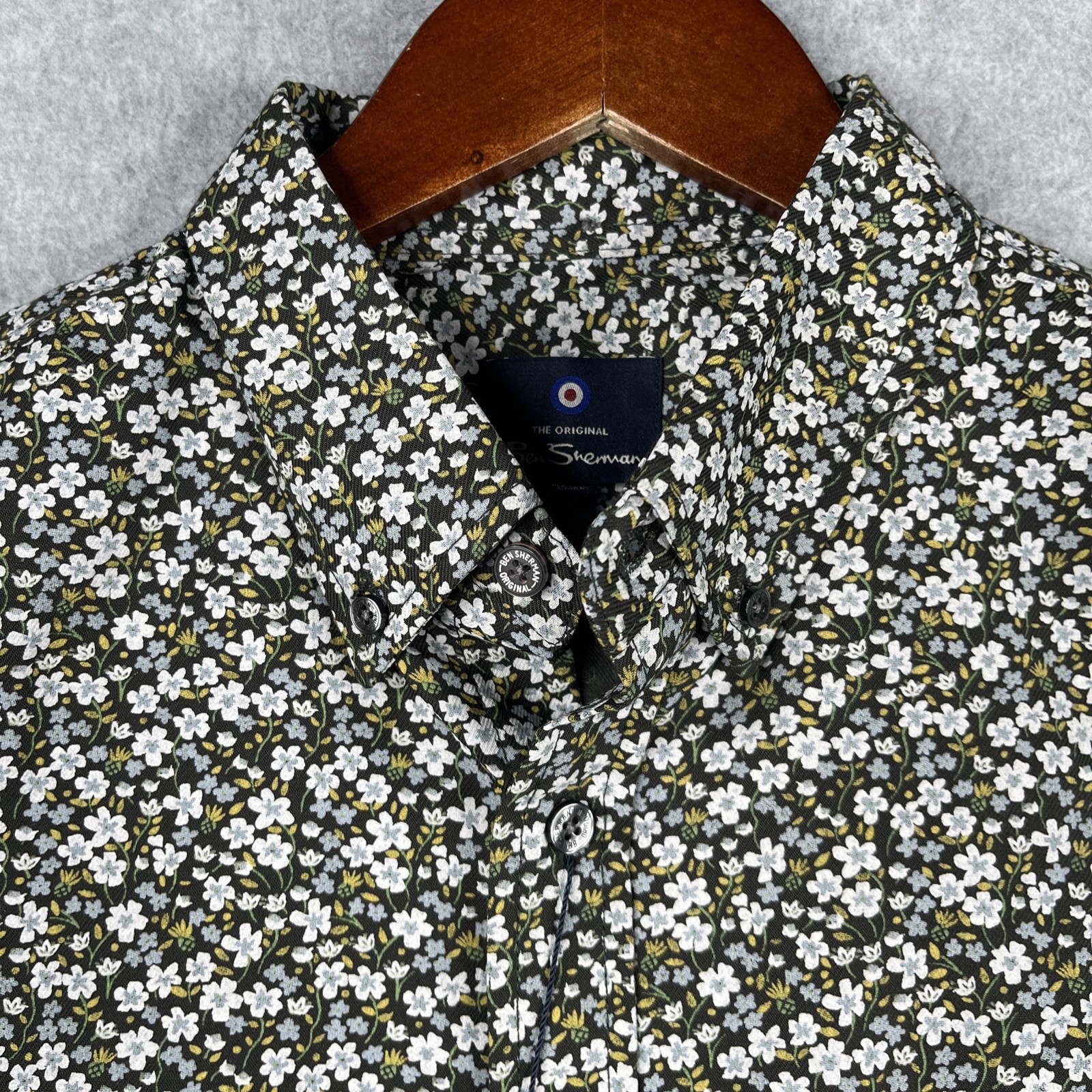 Ben Sherman Floral Print Shirt Medium Olive Button Up Short Sleeve Men New NWT