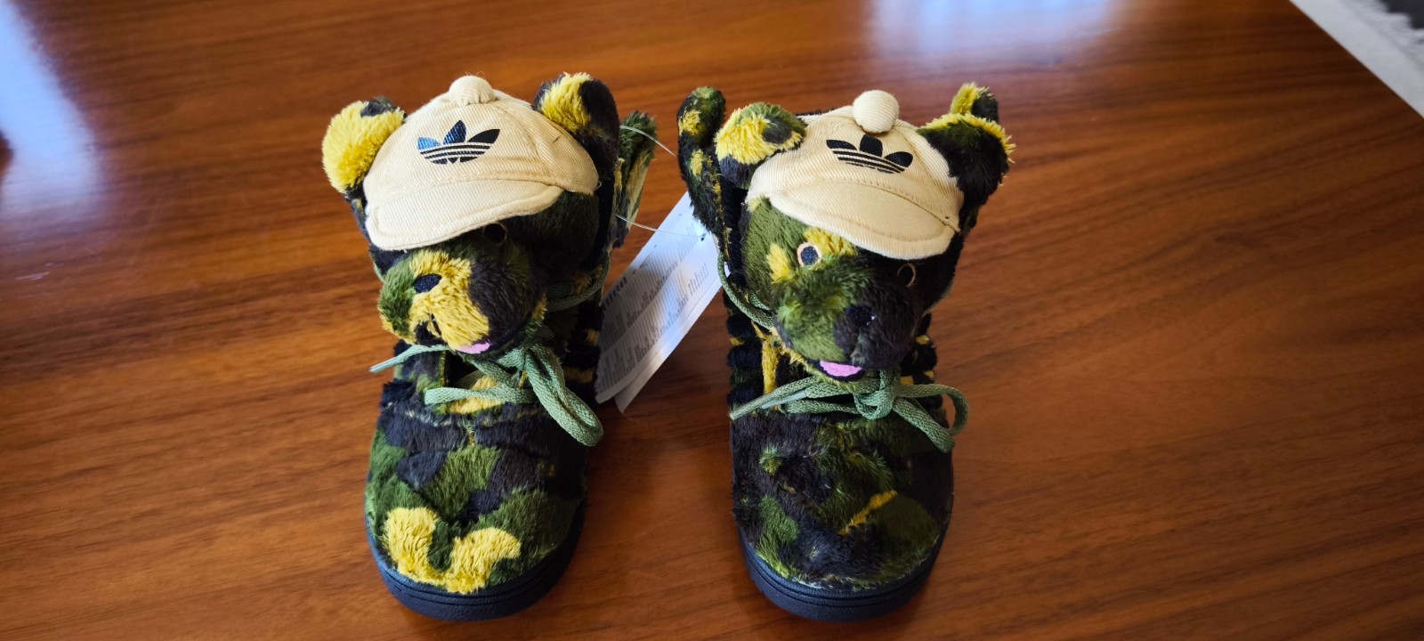 Adidas Jeremy Scott camo bear kids Original Q20918 Size: US8K