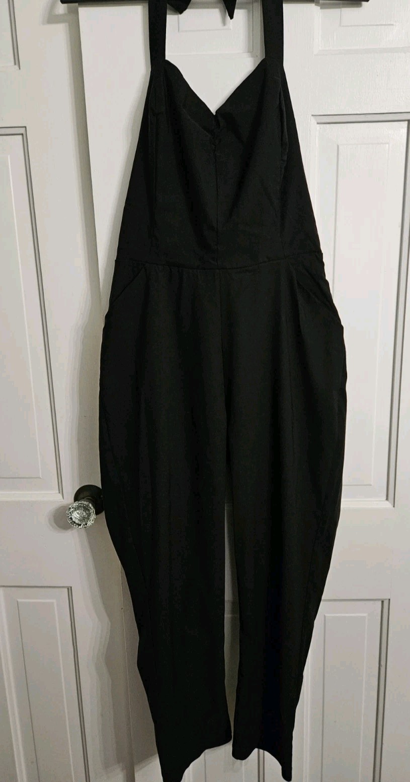 Unique Brand Halter Top Jumpsuit Low Back Vintage Style Black Sz Large 10 12 NWT