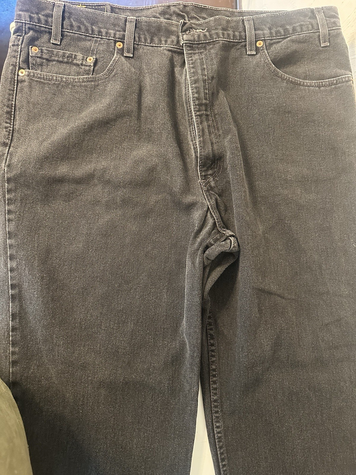 VTG 2001 Levis 550 Black Relaxed Tapered Jeans 42×30 Made in USA Fade 0260 Y2K