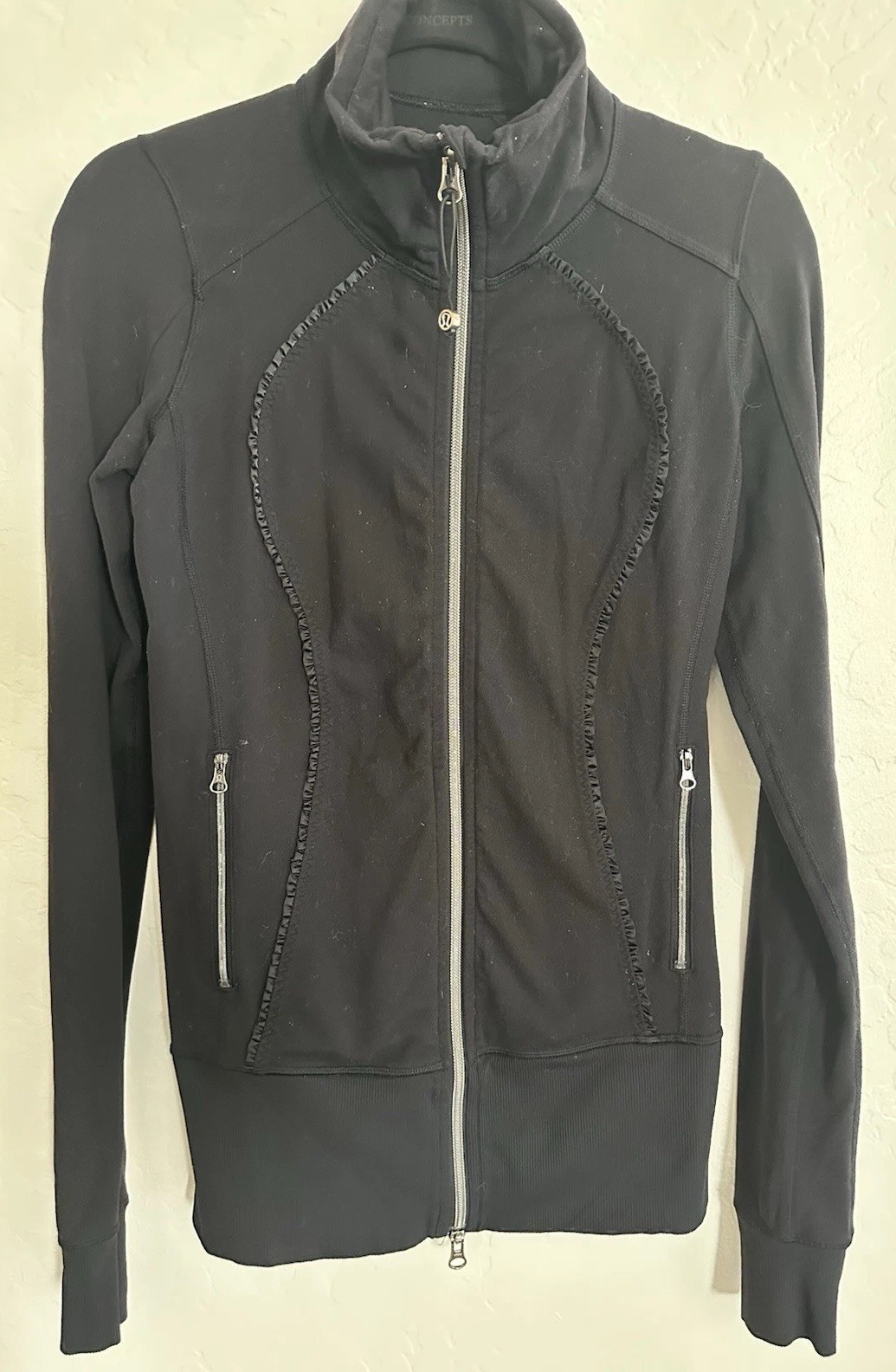 Lululemon Nice Asana 4 Fitted Zip Up Jacket Black Ruffle Ribbon LONG Athleisure