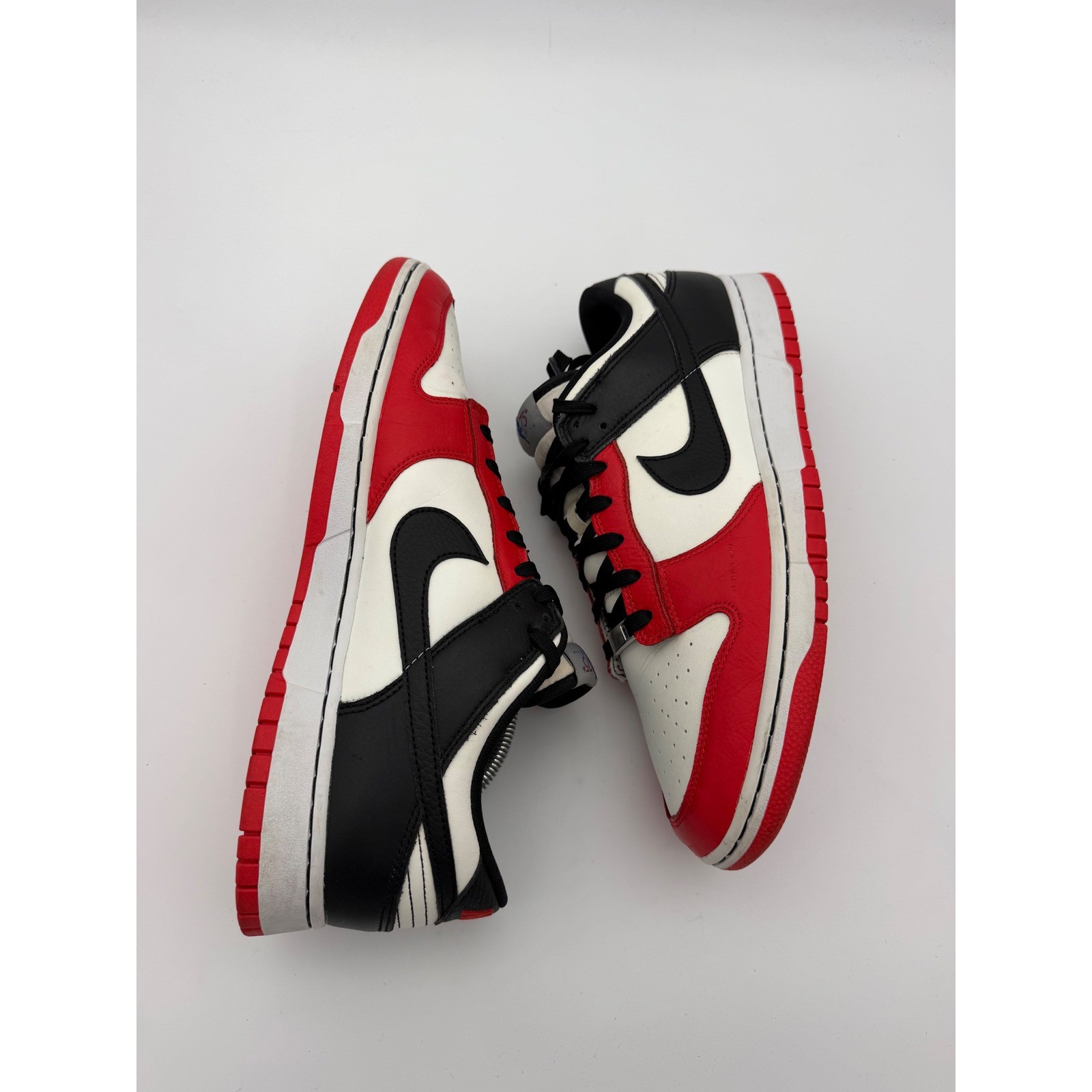 Nike Dunk Low EMB NBA 75th Anniversary Chicago DD3363-100 Mens Red Black White