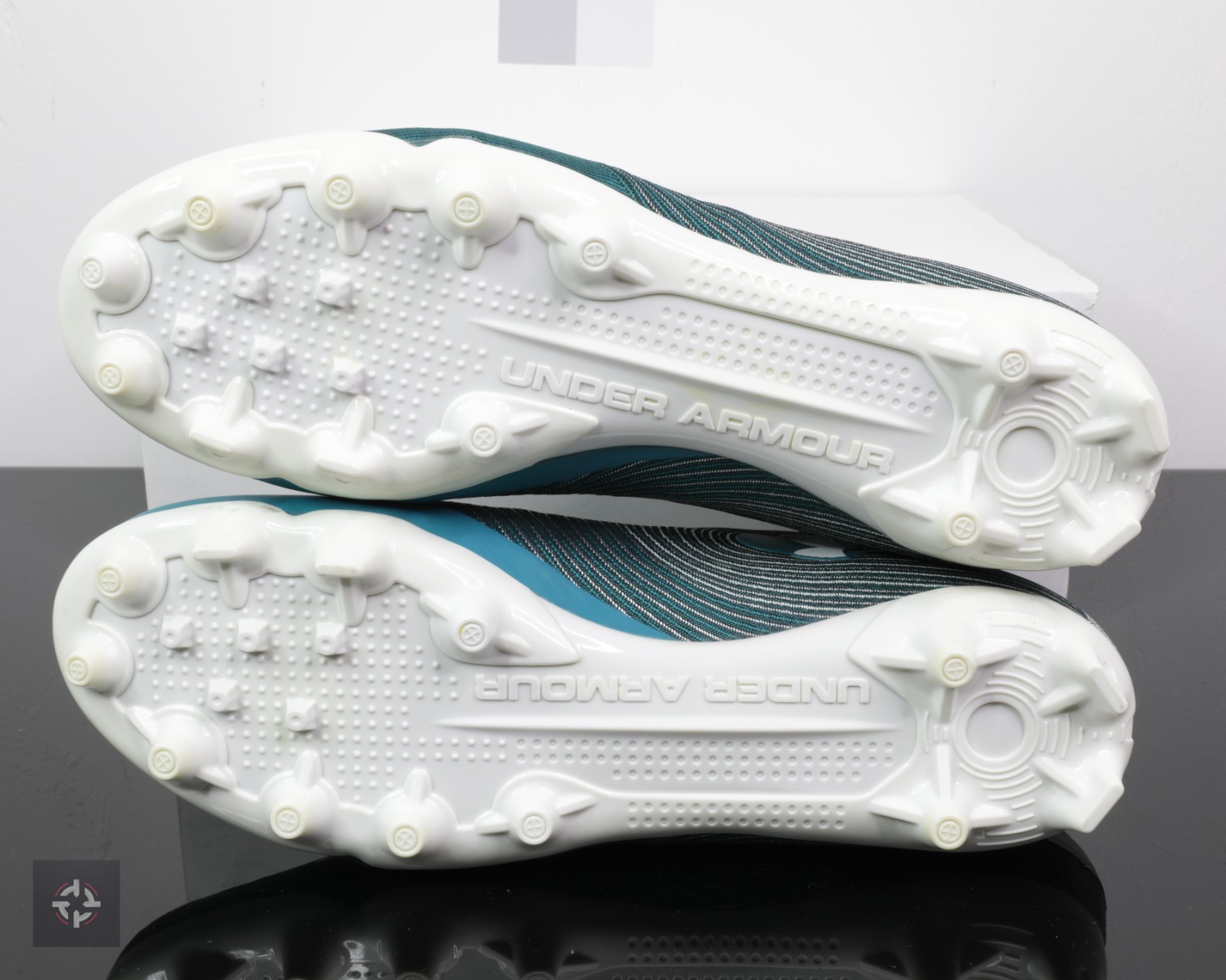 Under Armour Spotlight MC Cyan Football Cleats Men’s Size 11.5 (3021418-302)