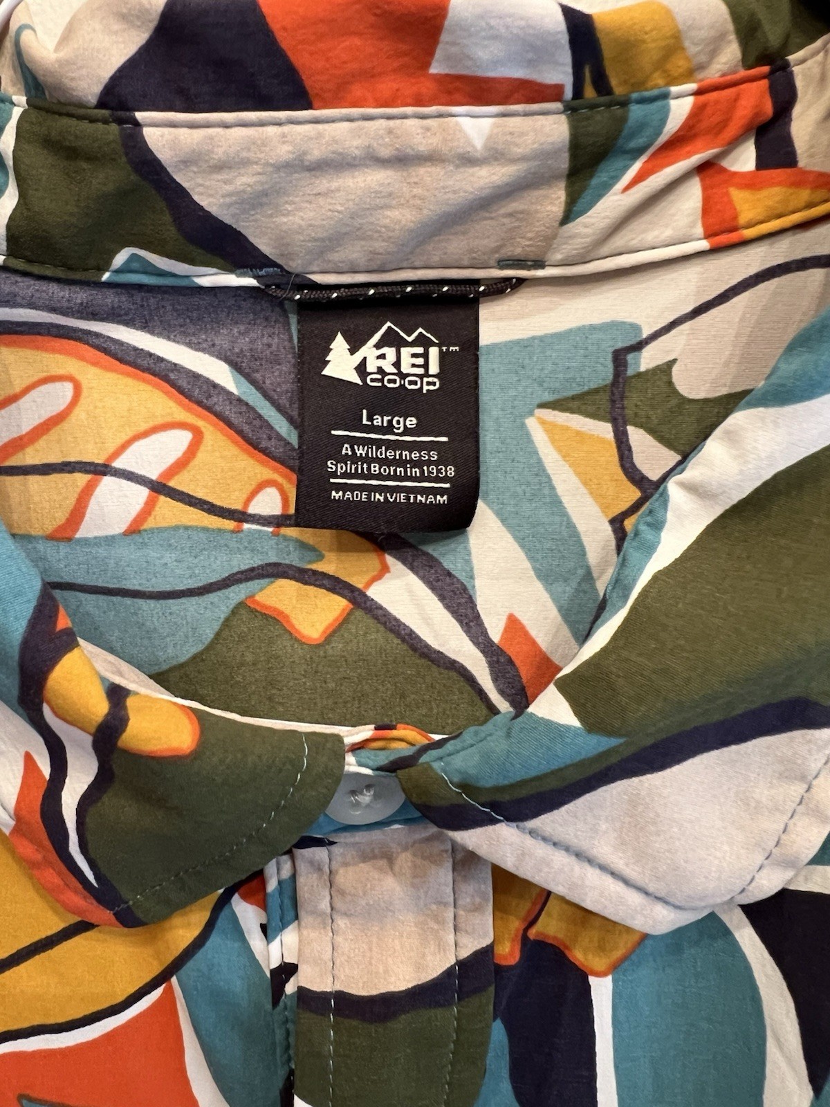 REI Trailmade Short Sleeve Button Down Shirt Bright Leaves Men’s Size Large