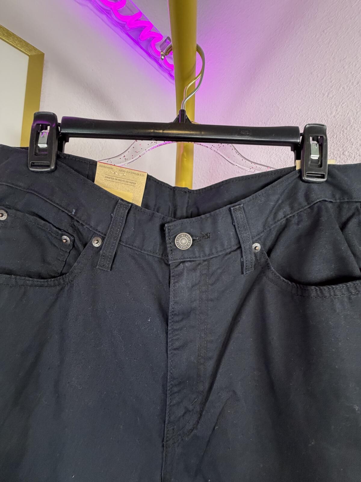 Levi’s High-Waisted Mom Jeans Black 31×30