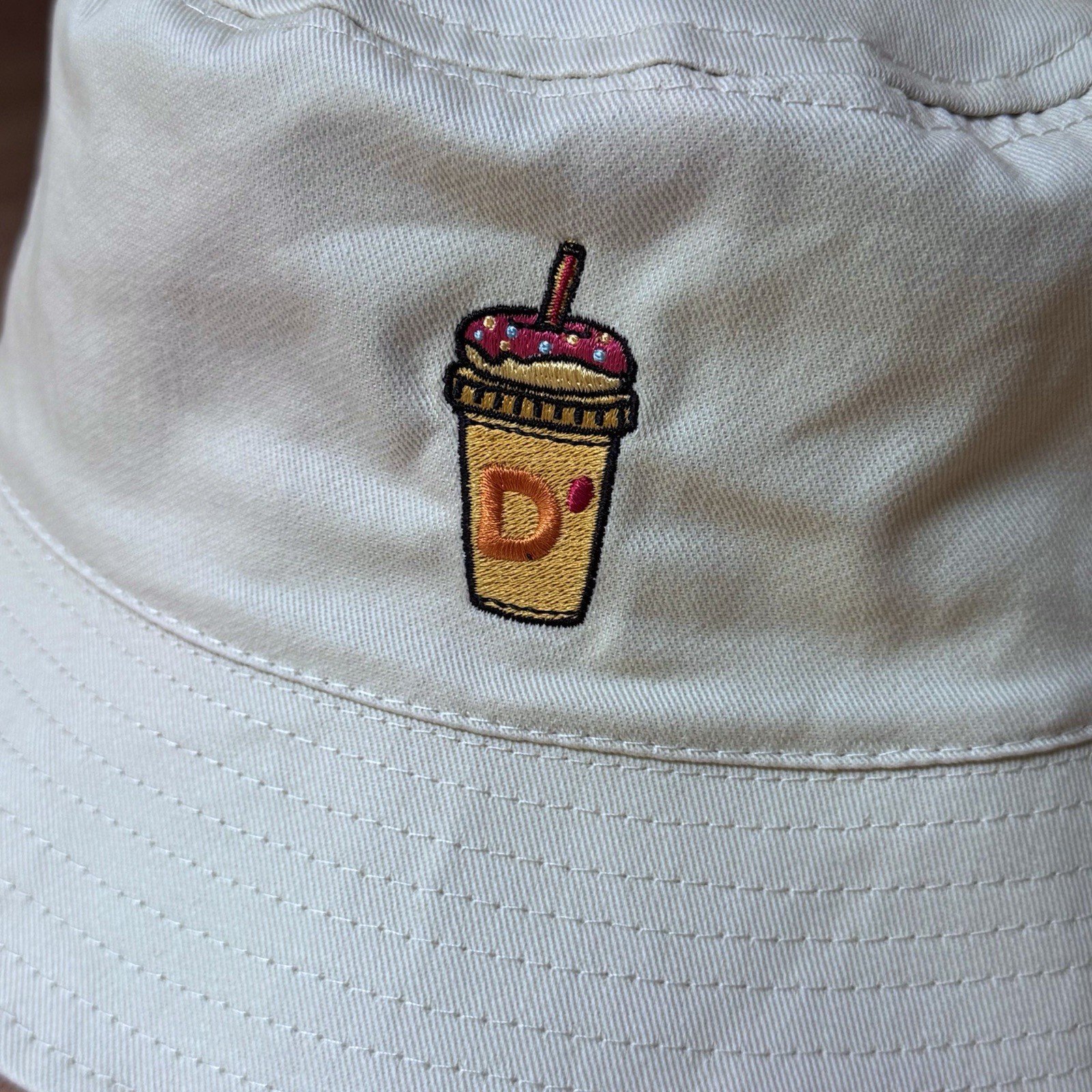 2026 DUNKIN DONUTS TWILL BEIGE BUCKET HAT ICED COFFEE DONUT EMBROIDERED UNISEX