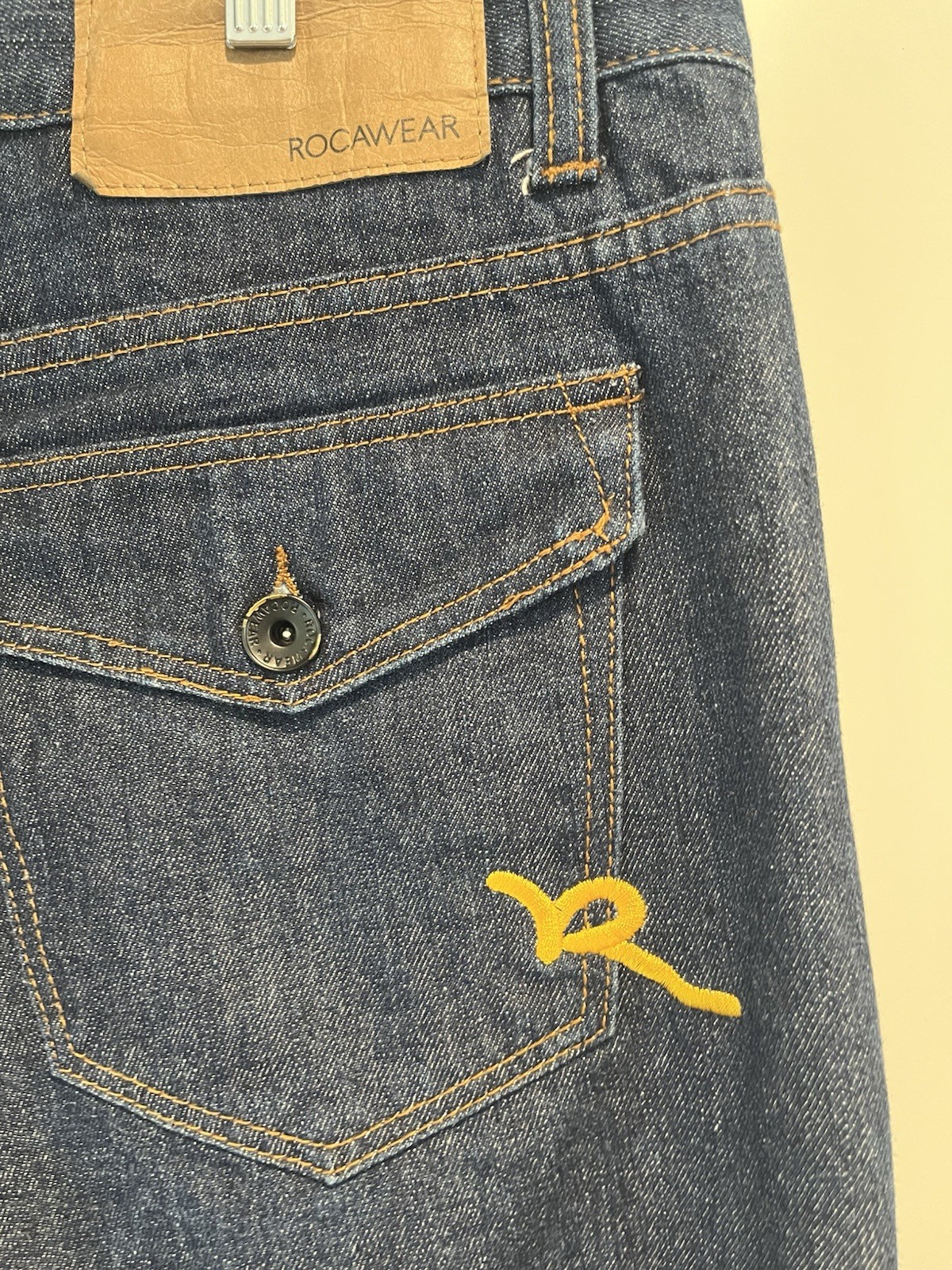 ROCAWEAR Classic Fit Blue Jeans – Men’s 45×34 – Wide-leg