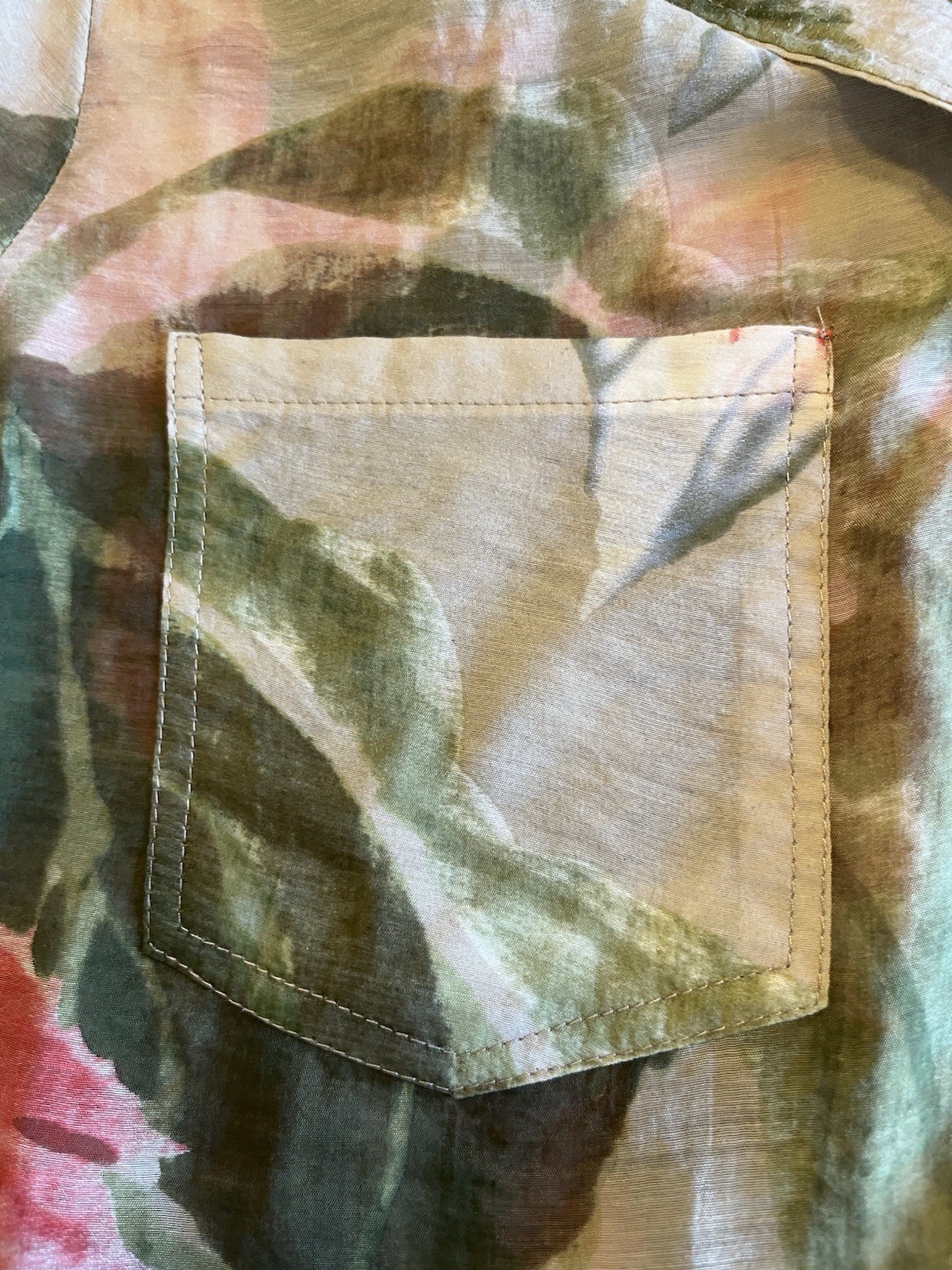 Life Style Semi Sheer Light-Weight Button Up Floral Blouse XL Split Lower Back