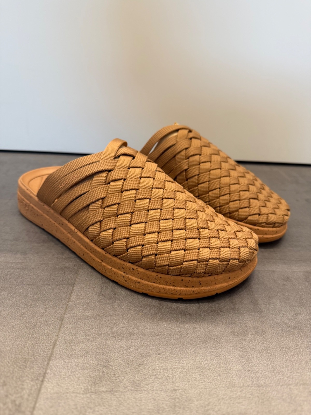 Men’s Malibu Sandals Colony Nylon EVA Rubber Woven Sandal Tan / Tan (Brand New)