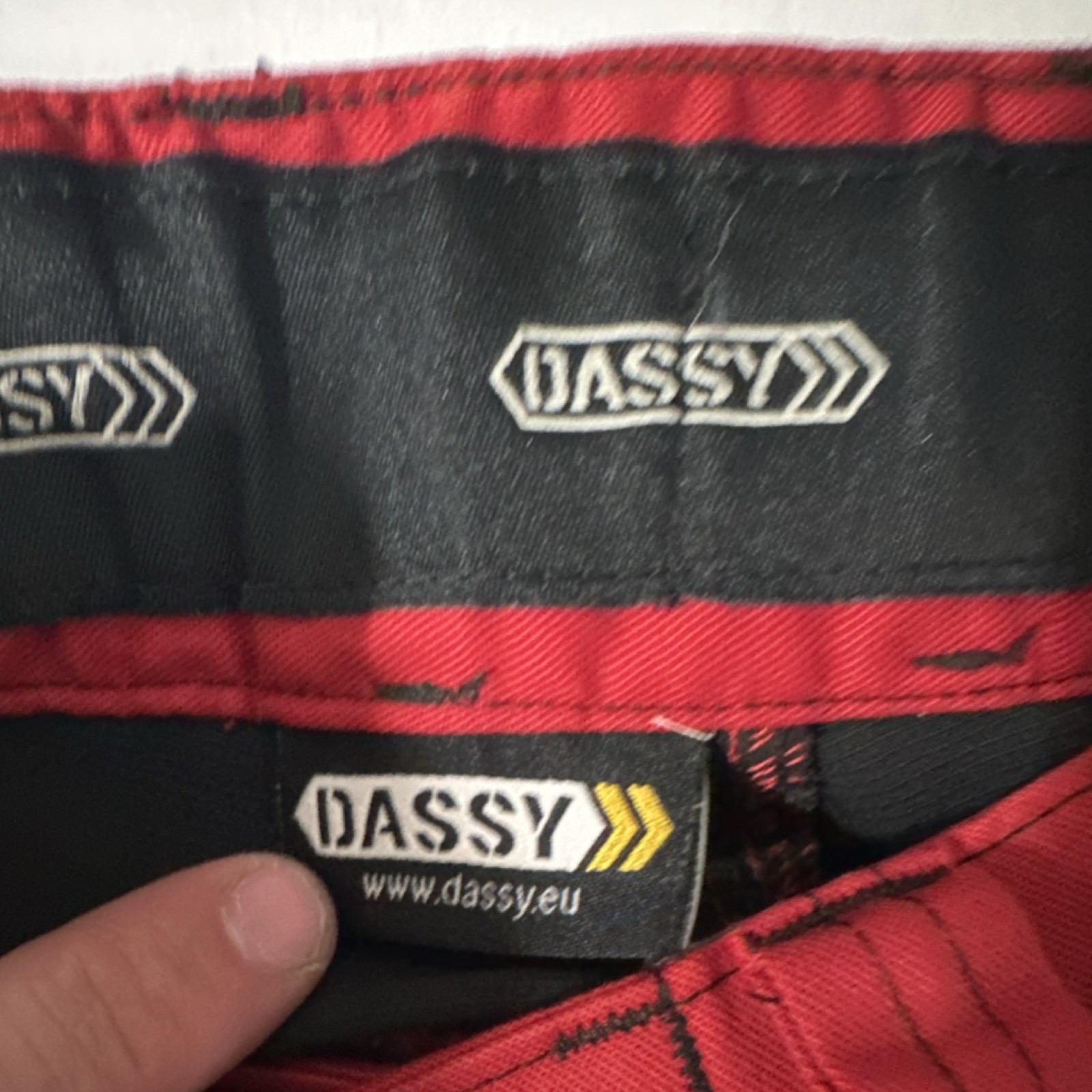Dassy Red Black Work Pants Multiple Pockets Reinforced Areas Men