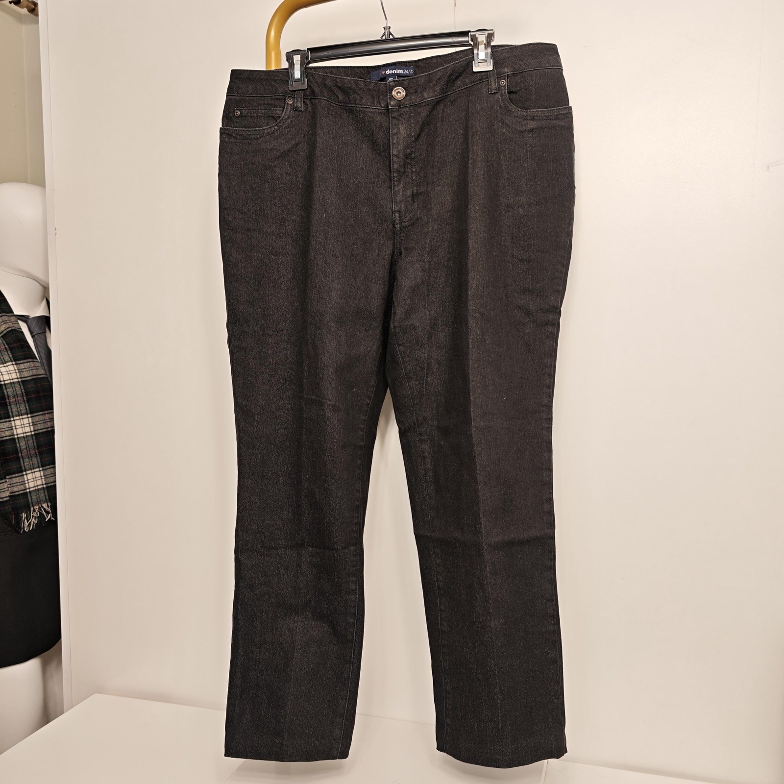 Denim 24/7 Black Wash Relaxed Fit Jeans Plus Size 18W Stretch 49-2427-0