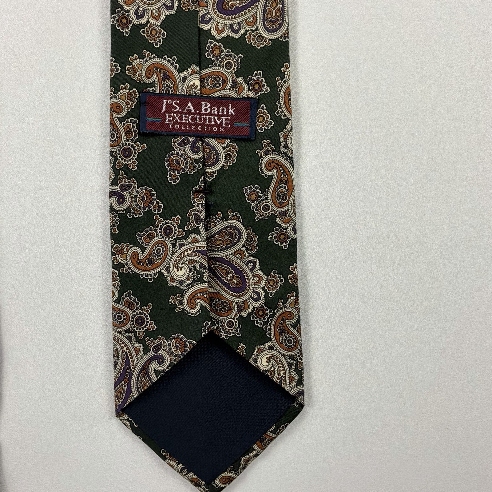 J.S.A. Bank Executive Collection Men’s Green Woven Silk Paisley Pointed Tie