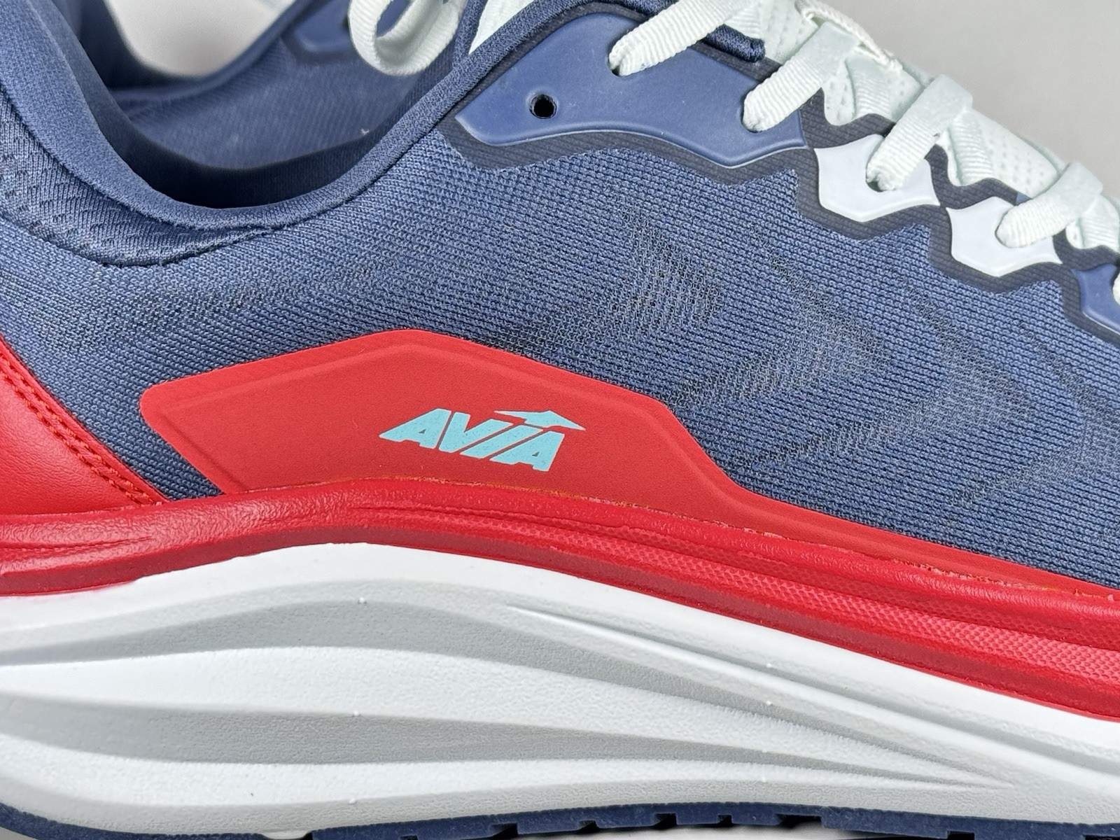 Avia Avi-Move Men’s Size 10 Sneakers Blue Red Memory Foam Running Shoes New