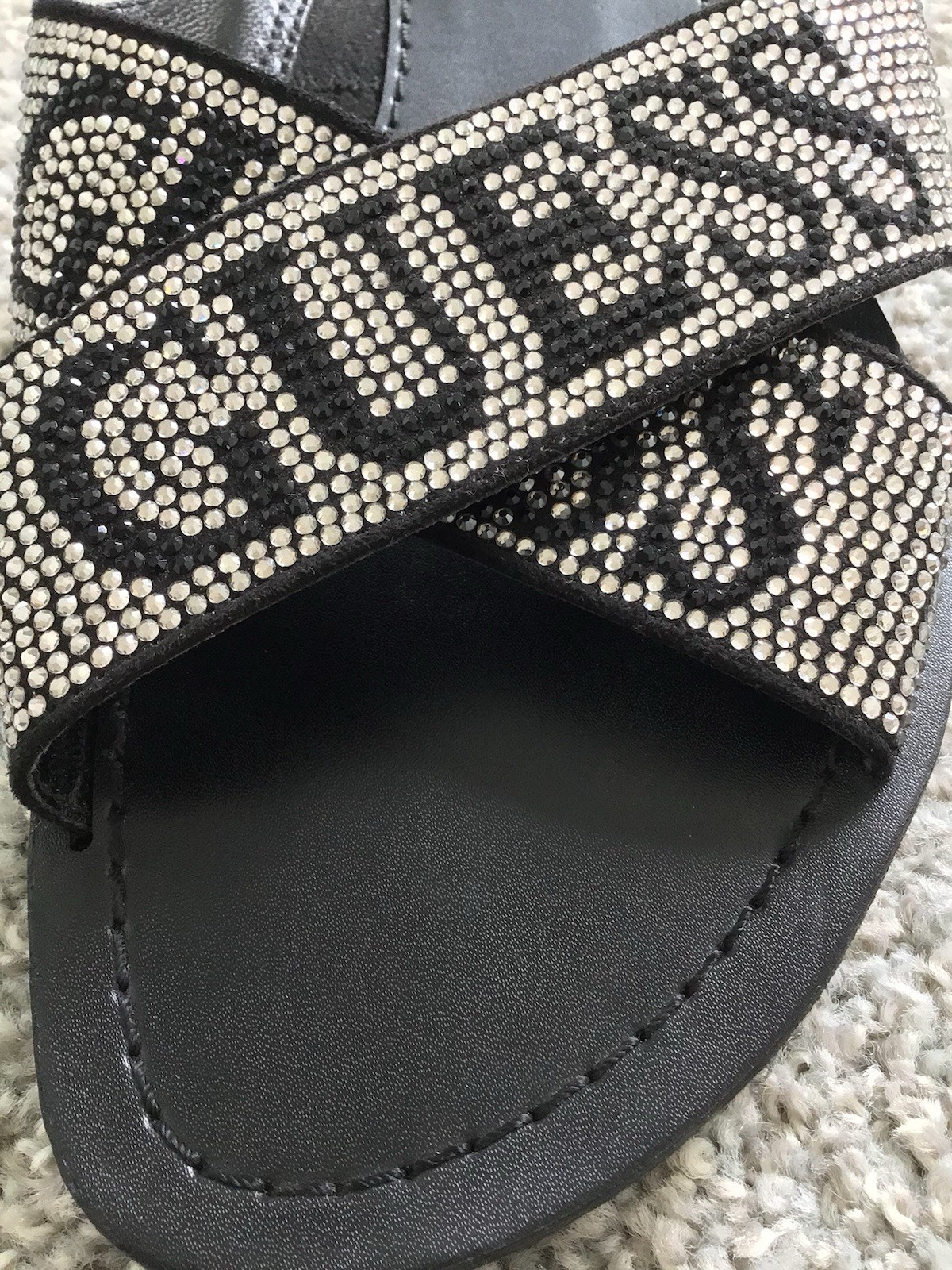 GUESS Women’s Black Logo Rhinestone Slide Sandals Faux Leather Slip On 8