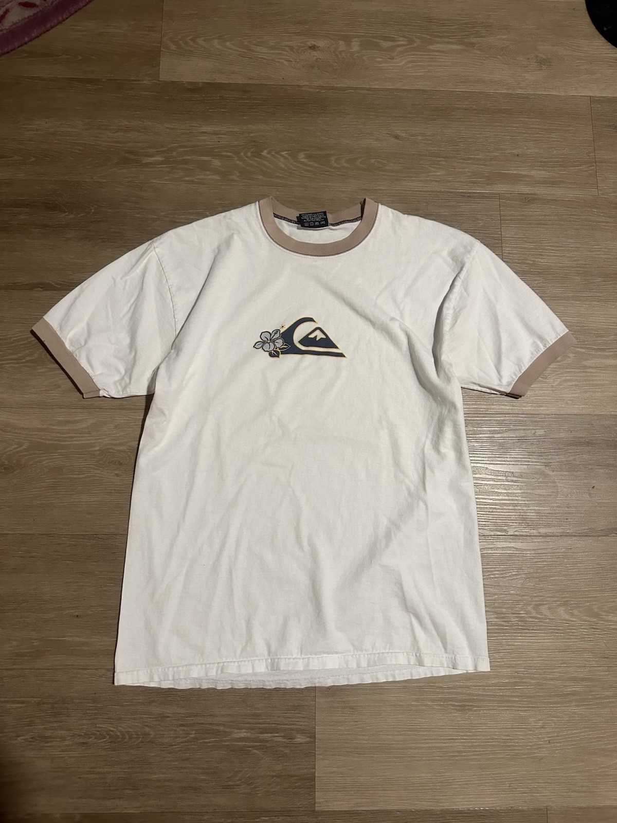 Vintage made in USA Quiksilver Men’s L White Cotton Short Sleeve T shirt