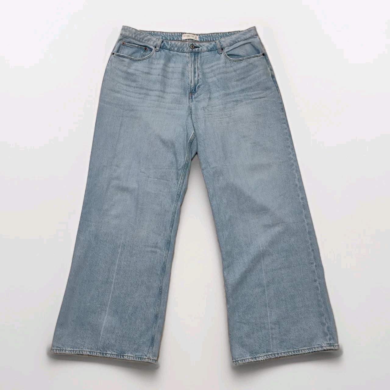 Abercrombie & Fitch High Rise Curve Love Jeans Distressed 34/18 (Actual 40×33)
