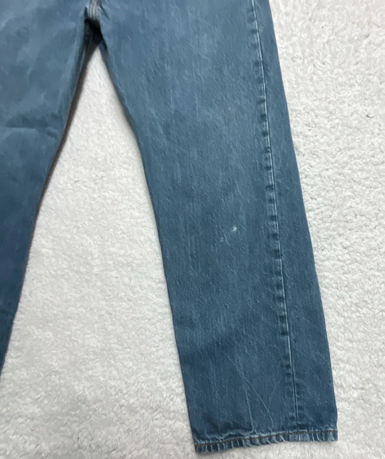 Levi’s Blue Denim Straight Jeans Button Logo 5-Pocket Design Classic