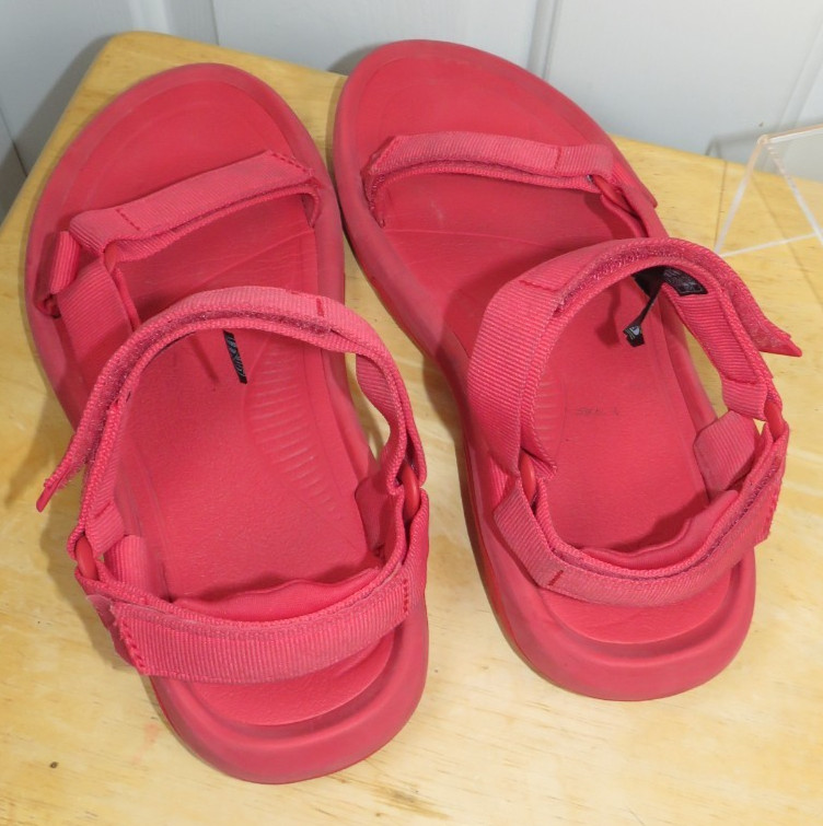 Teva Womens Hurricane XLT2 Sport Sandals in Tomato Puree Size 10