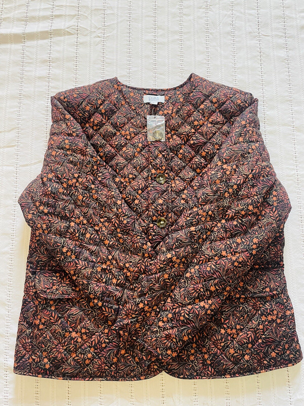 NWT Croft & Barrow Quilted Button Down Long Sleeve Shacket. Size Large. Pockets.