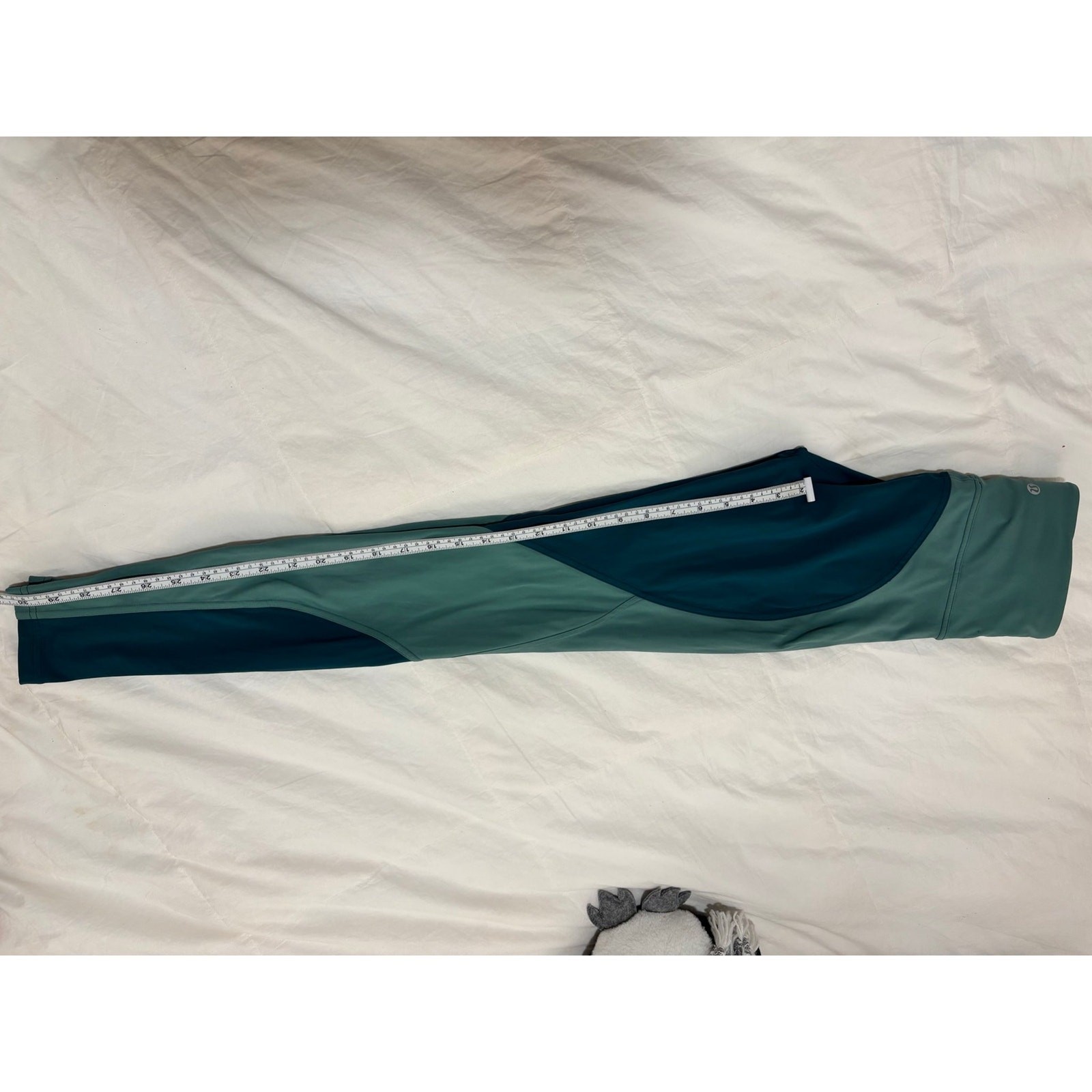 Lululemon Wake & Train Tight *28″ Green Jasper / Frosted Pine Size 6 Nulux