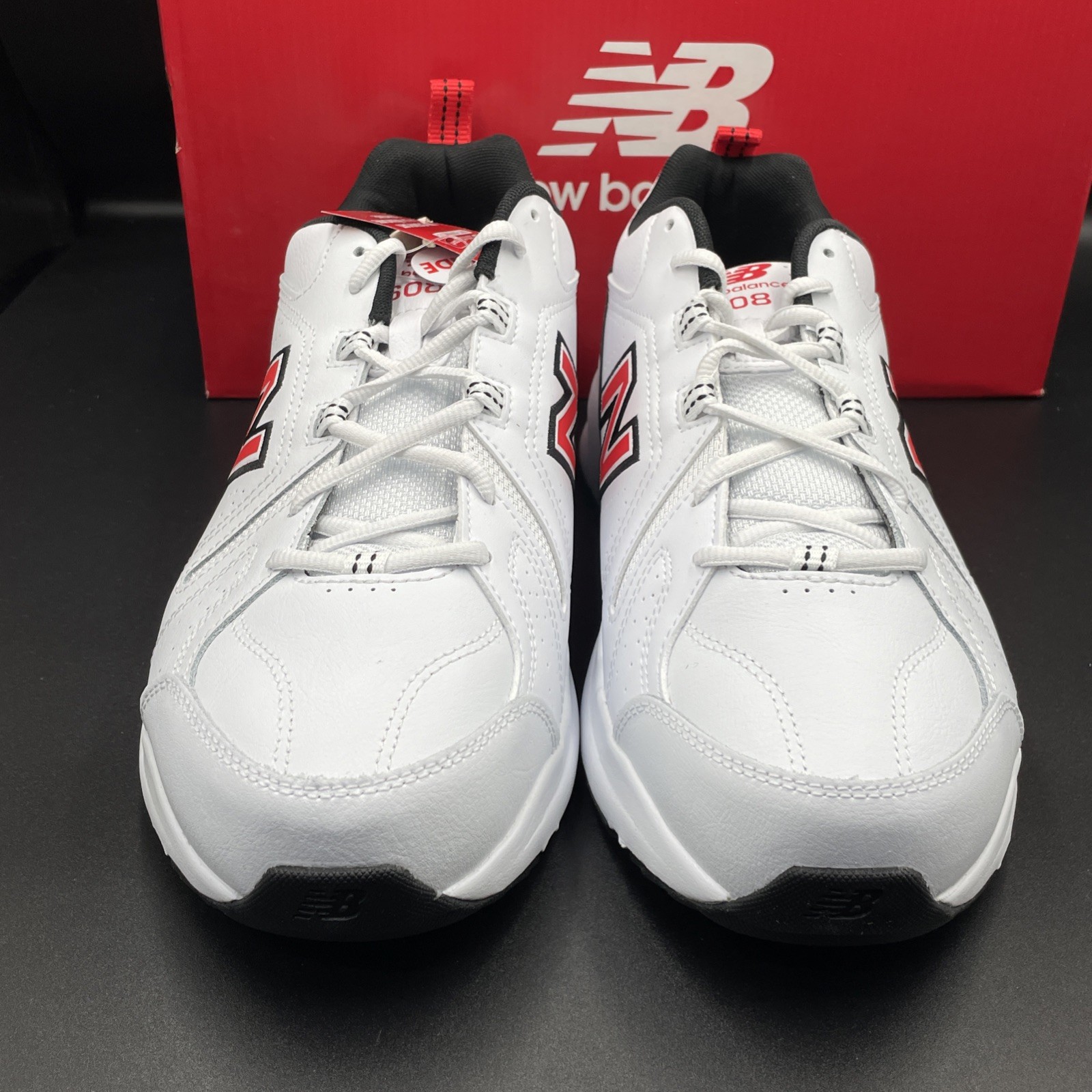 New Balance MX608v5 Sneakers Men’s Size 10.5 4E Wide White / Red MX608WN5