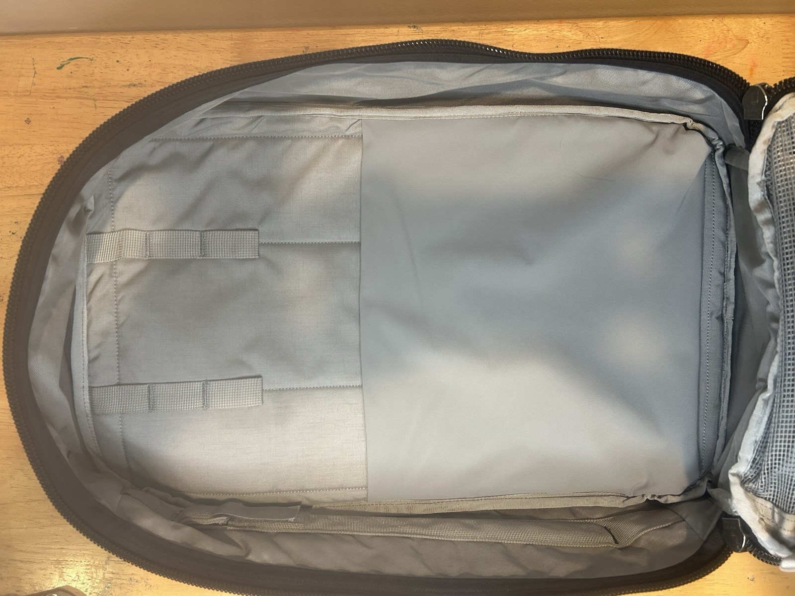 EVERGOODS CPL24 – Civic Panel Loader 24L Backpack 13001b