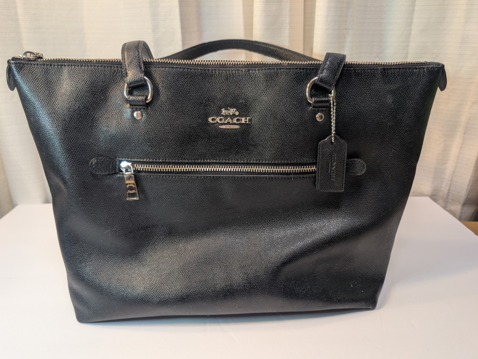Coach F79608 Leather Gallery Shoulder Tote Purse – Black READ