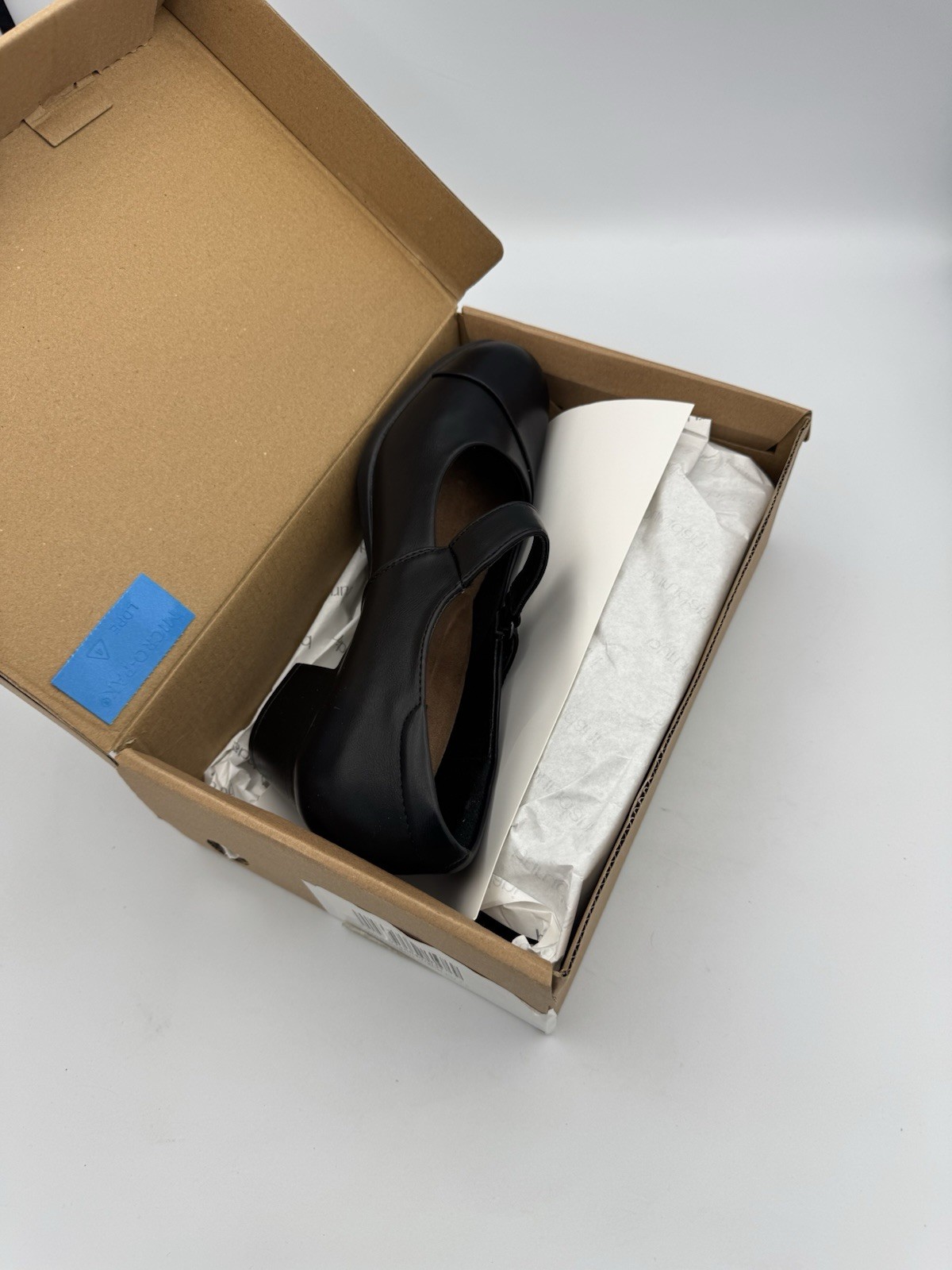 Burudani Black Leather Mary Jane Block Heel Shoes Women’s 7.5 US 38.5 EU w/ Box