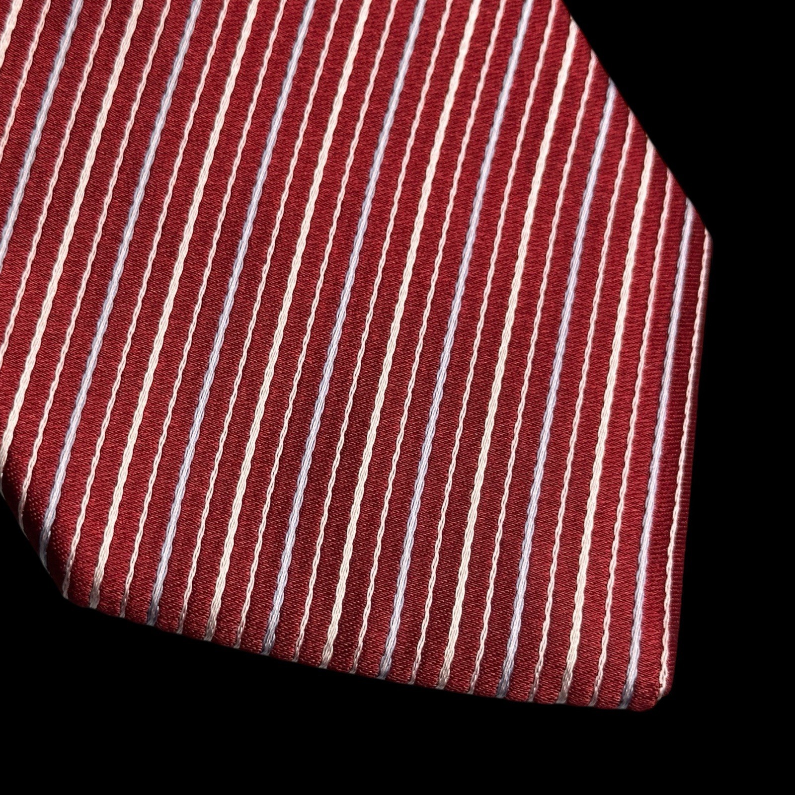 Hugo Boss Silk Tie Necktie Striped Red Made in Italy 58×3.25 Inches