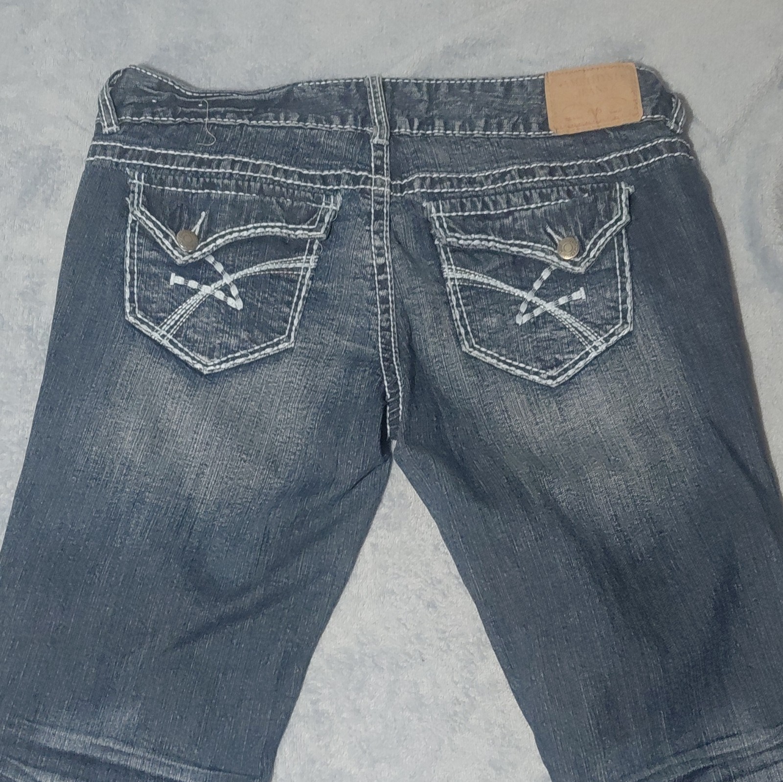 Amethyst Women’s Medium Wash Blue Distressed Bootcut Denim Jeans 5-Pocket