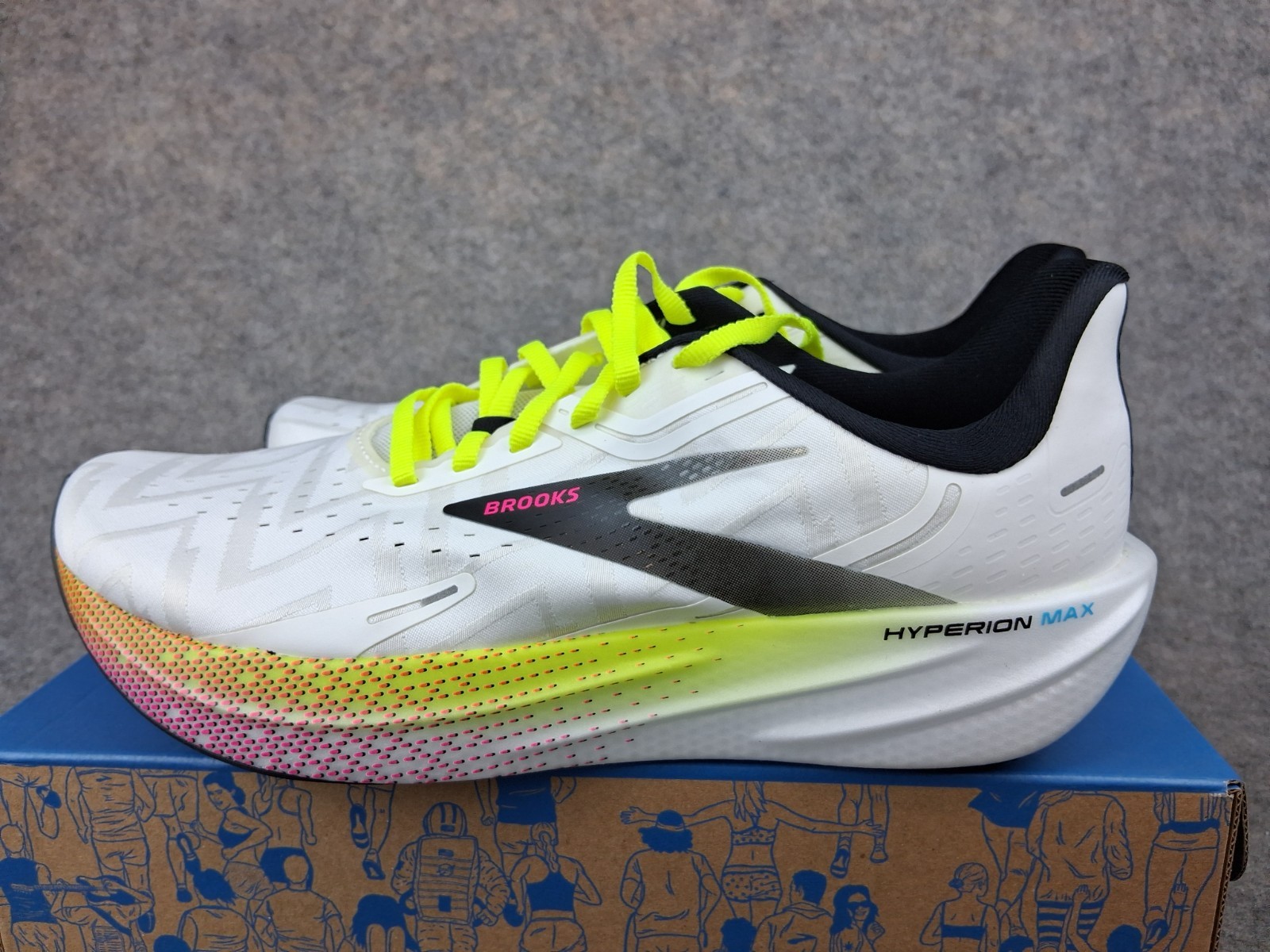 Size 10 – Brooks Hyperion Max Mens Medium (D) White Black Nightlife 1103901D196