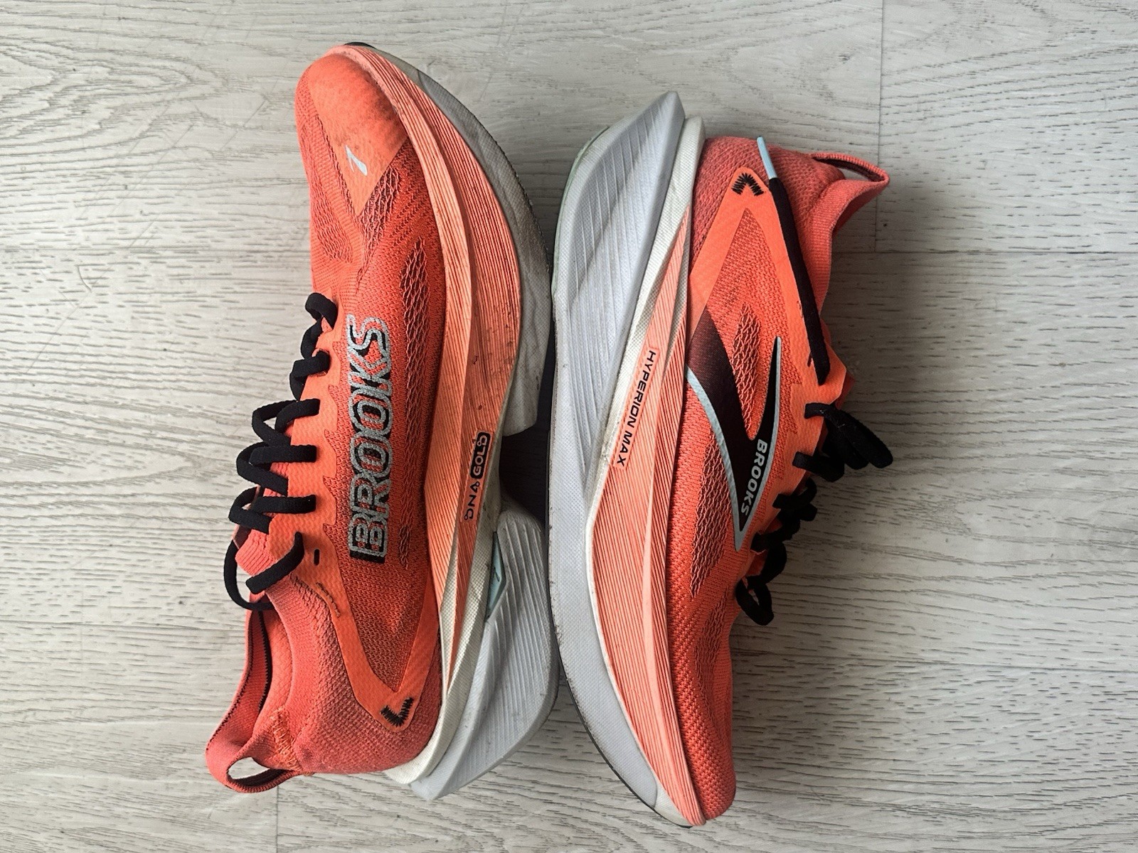 Brooks Hyperion Max 3 – Fiery Coral