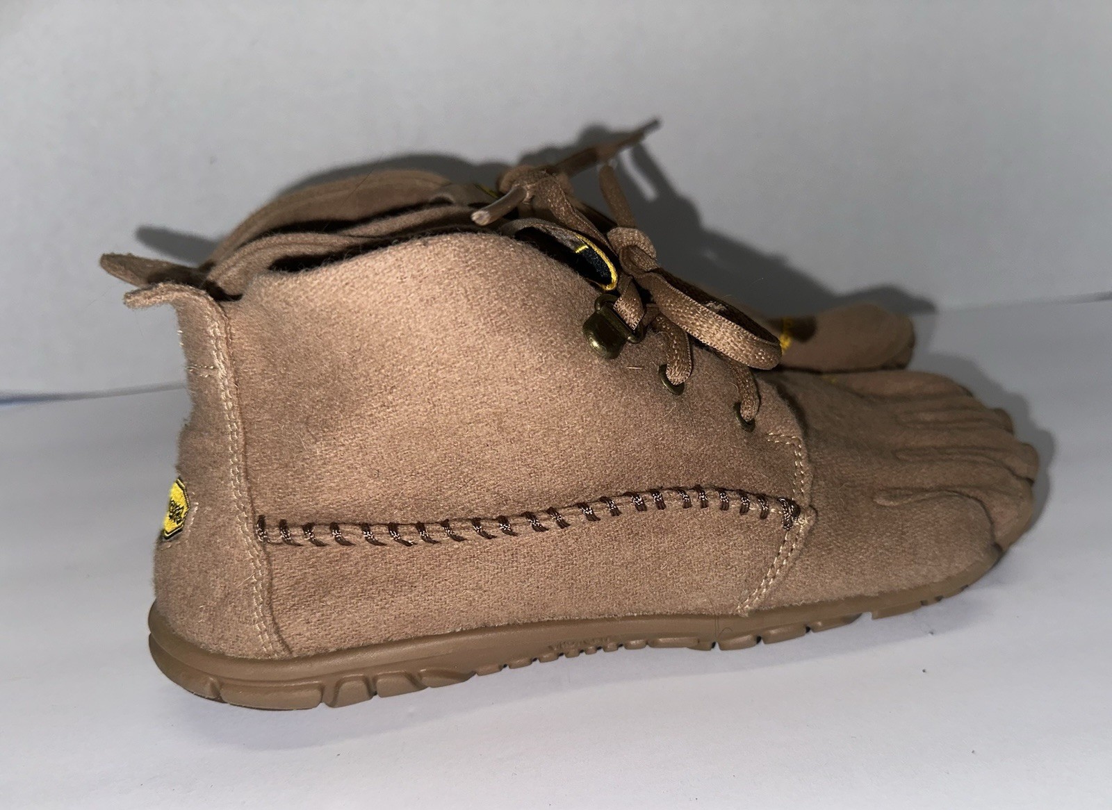 Vibram FiveFingers CVT-Wool Barefoot Shoes Womens EU 36 (US 6.5-7) Caramel