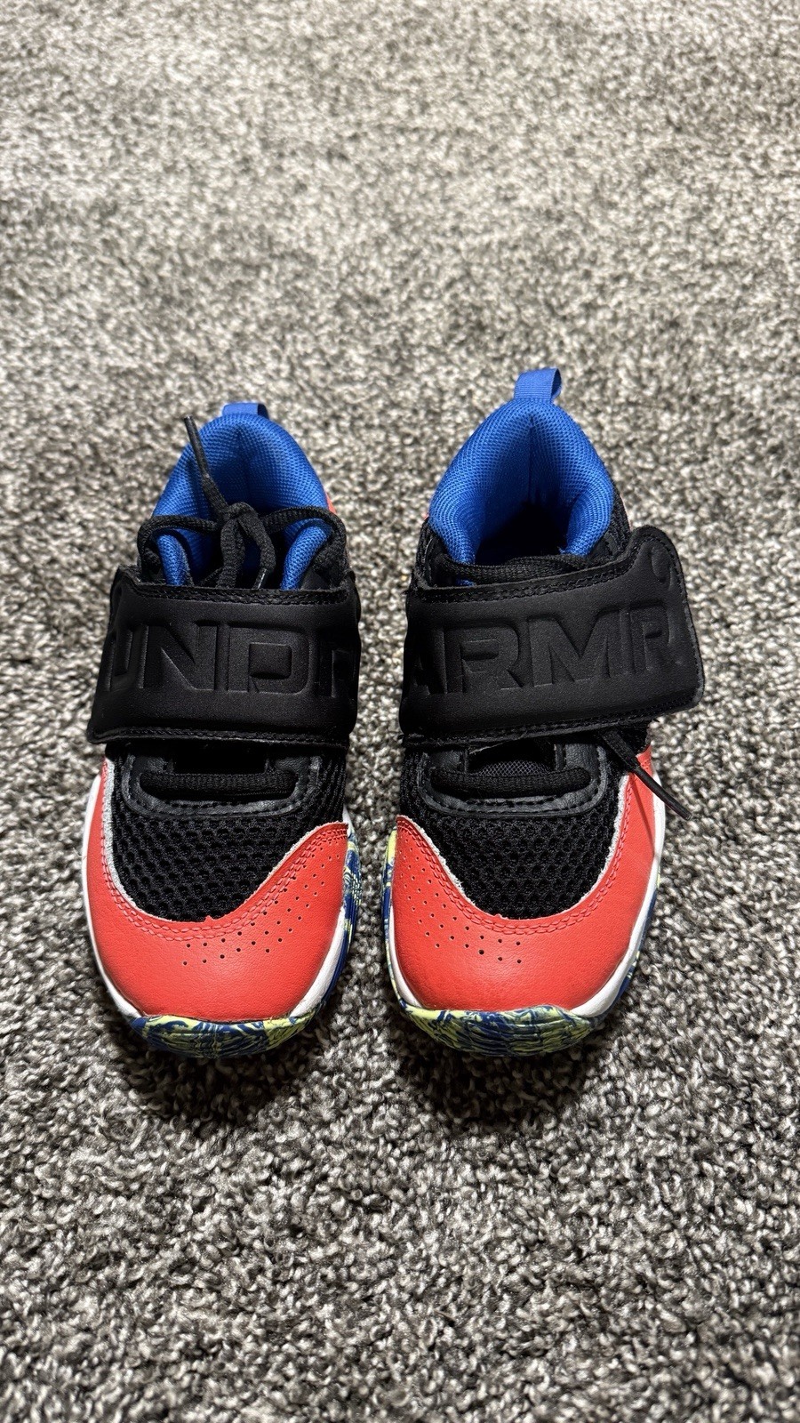 Size 11k Under Armour PS Zone BB 2