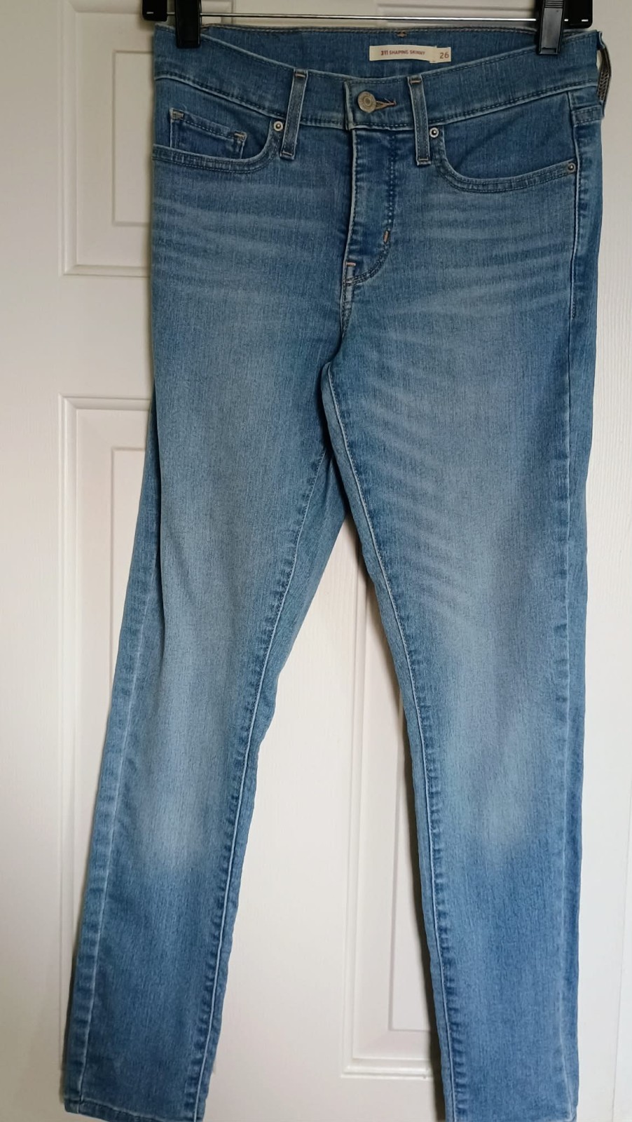 Levis 311 Shaping Skinny Jeans Womens 26 Light Wash Blue Denim Mid Rise Stretch