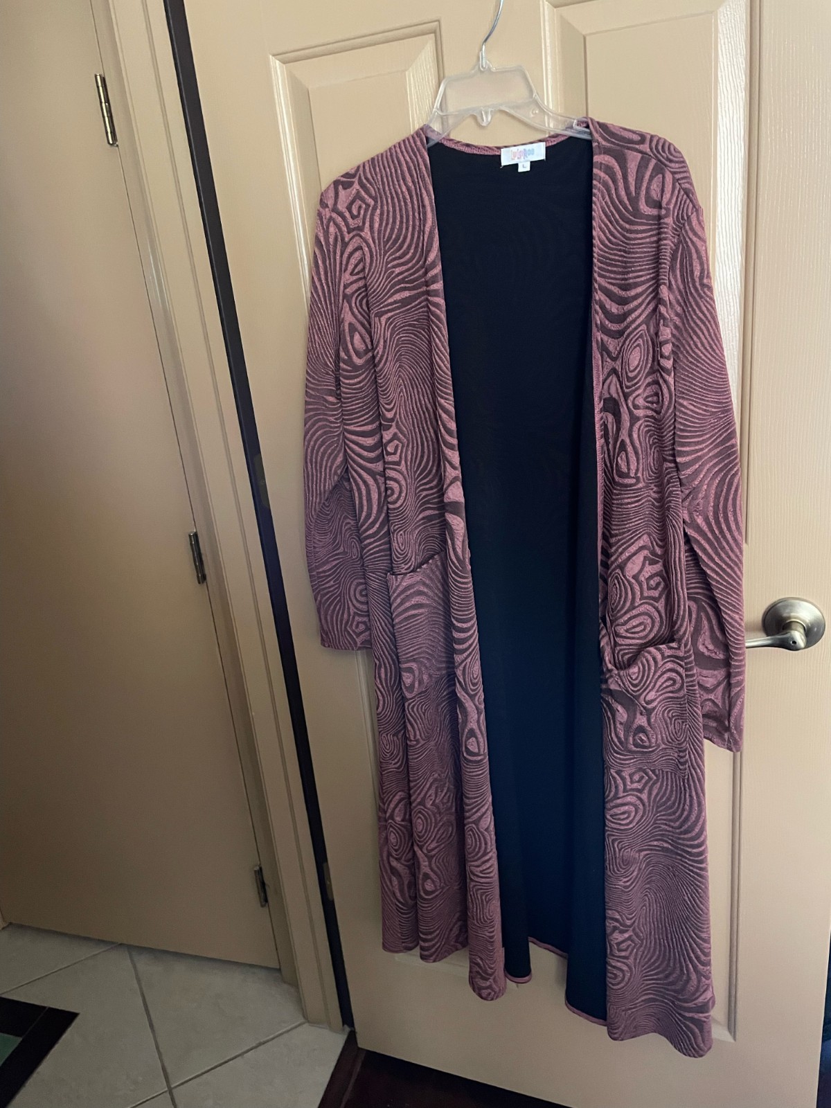 Women’s Lularoo duster jacket size L NWOT Dusty Rose pattern long length pockets