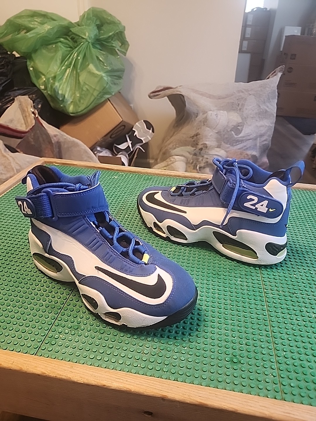 Nike Air Griffey Max 1 DS Size 6Y Varsity Royal Black Volt DJ5161-400