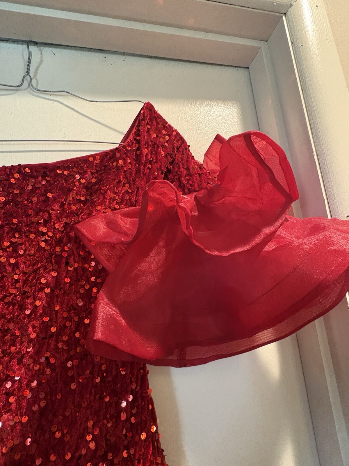 Faeriesty Red Sequin Prom Dress Off Shoulder Dramatic Puff Ruffle Sleeve Small