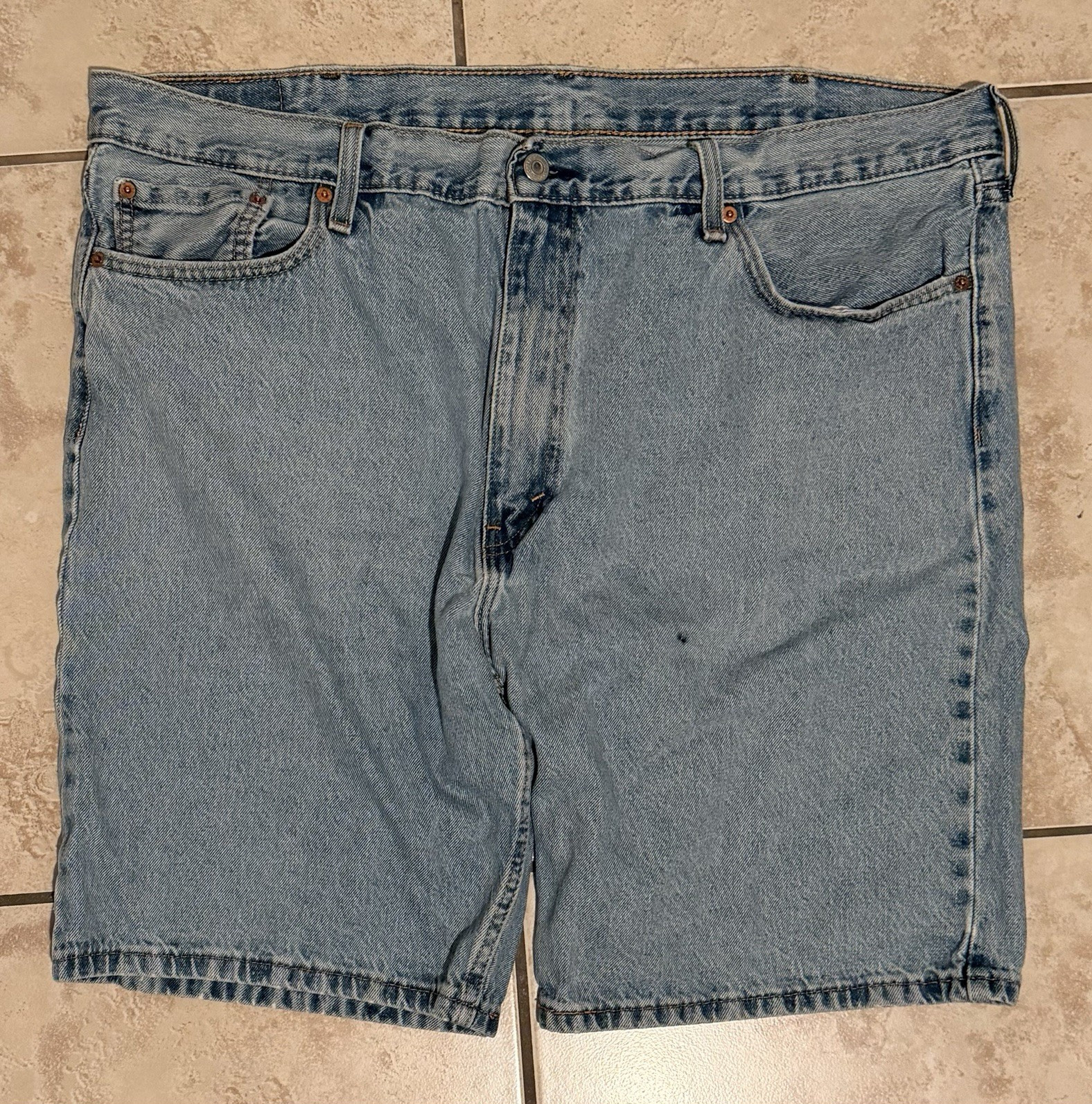 Levi’s 405 Men’s Light Wash Blue Denim Jean Shorts 5-Pocket