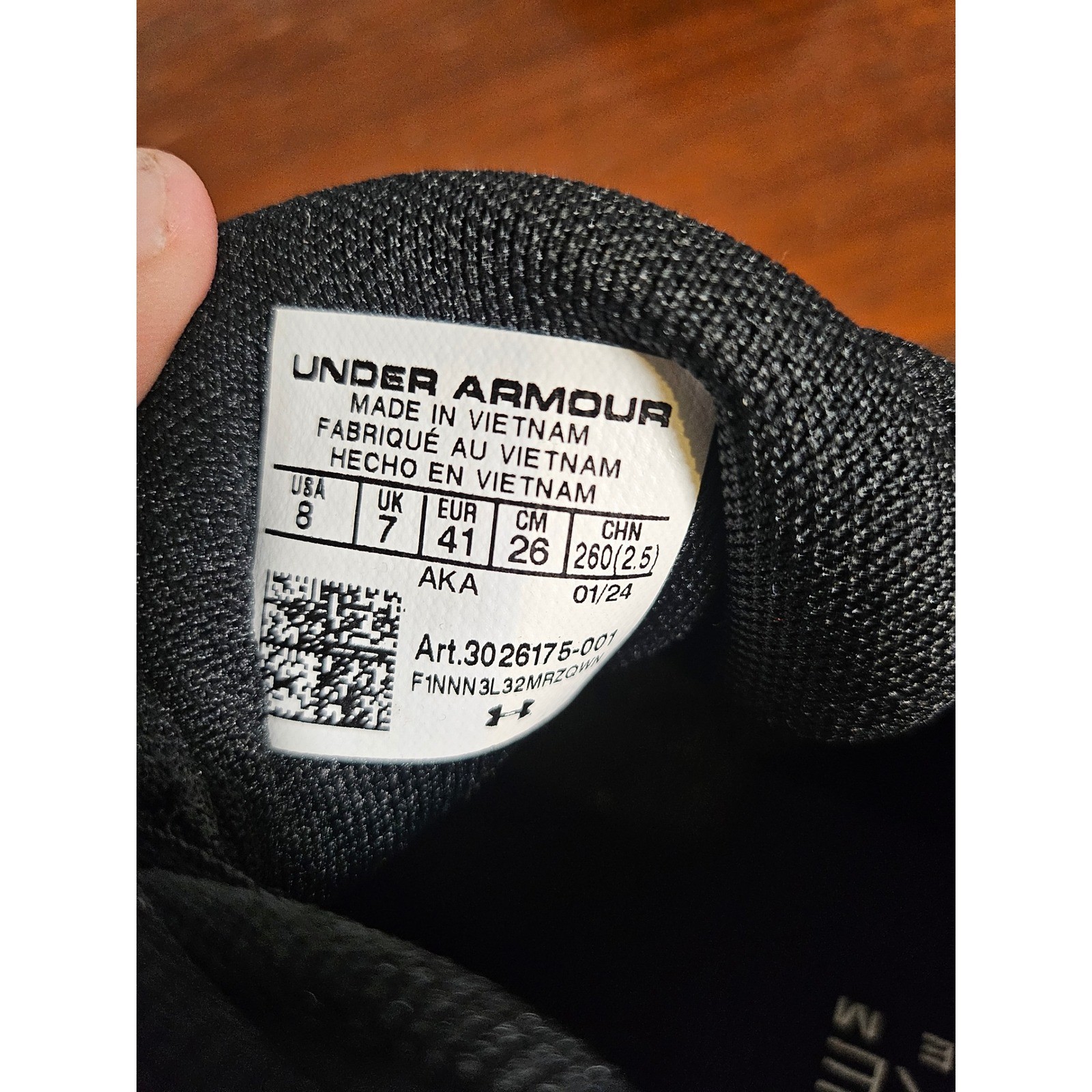 Under Armour Charged Assert 10 Running Shoes Mens 8 Black White 3026175-001