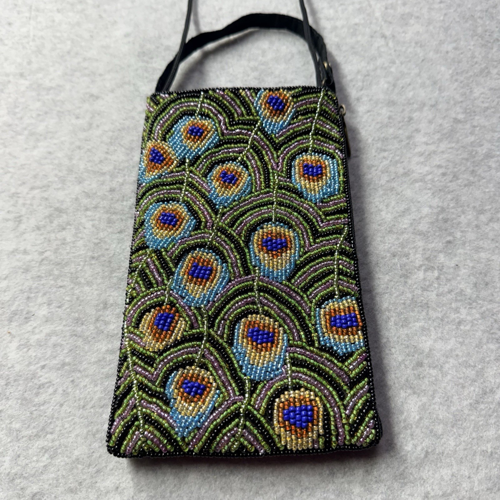 BAMBOO TRADING COMPANY HAND BEADED PEACOCK CLUB BAG WRISTLET CROSSBODY