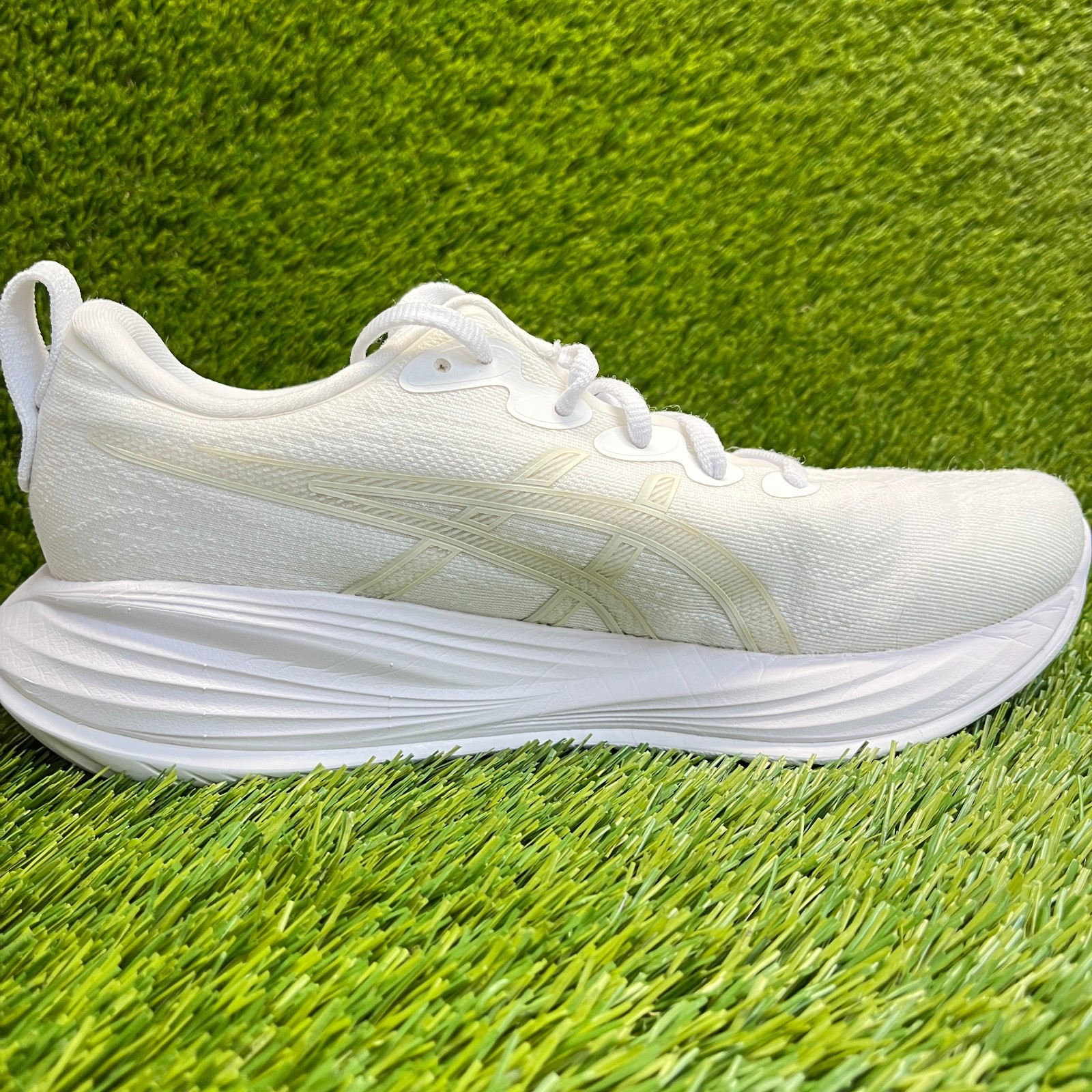 Asics Gel-Cumulus 27 Womens Size 9 White Athletic Running Walking Shoes Sneakers