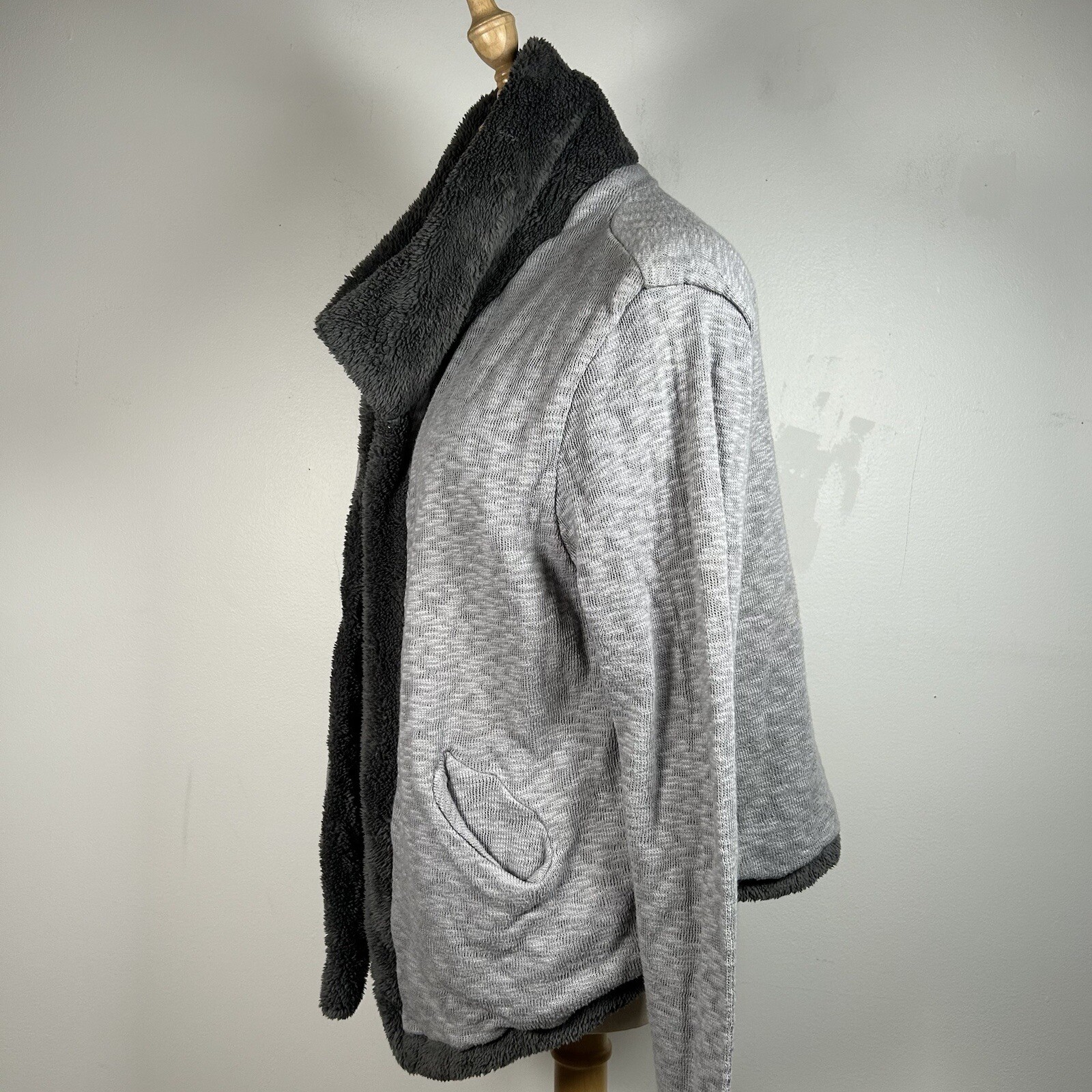 NWT PETE & GRETA Johnny Was Fleece Sherpa Sweater Cardigan Women’s Medium Gray