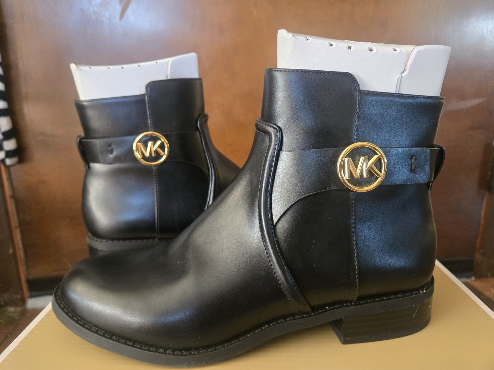 1/7Michael Kors Carmen black leather ankle boho festival classic booties Size 7