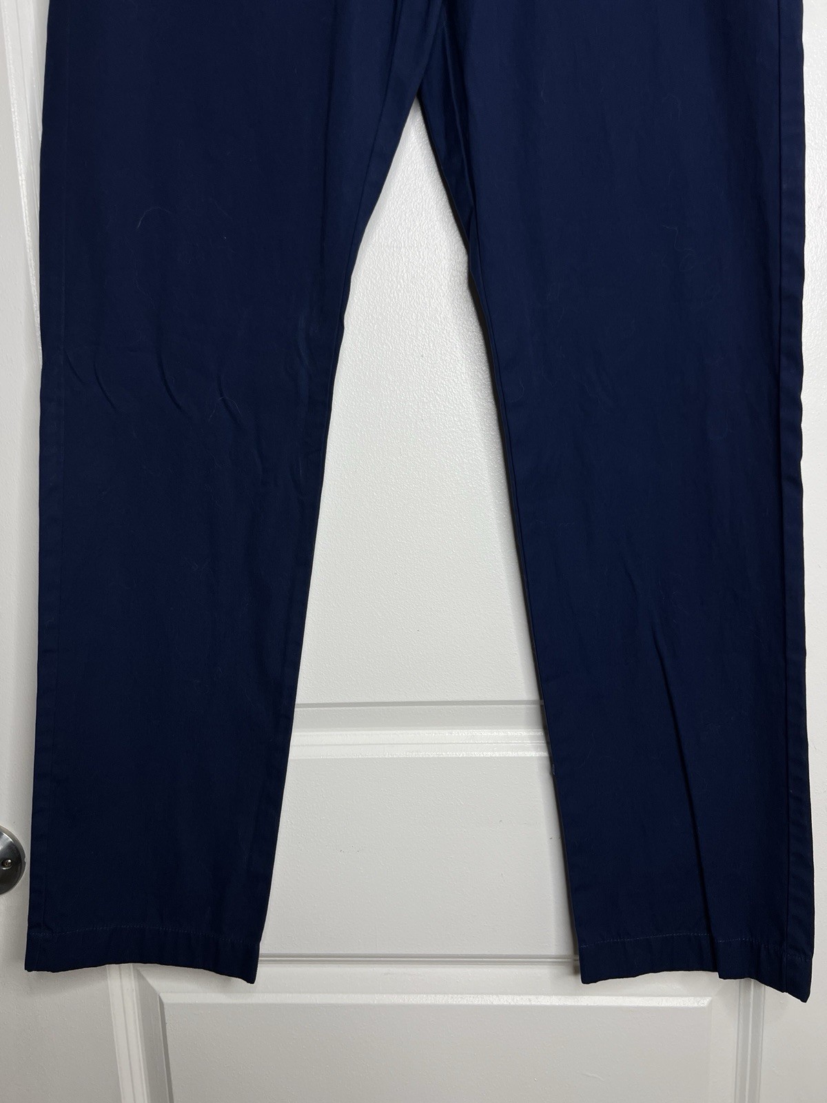 J.Crew The Sutton Mens 30×32 Navy Summerweight Chino Pants 100% Cotton Slim