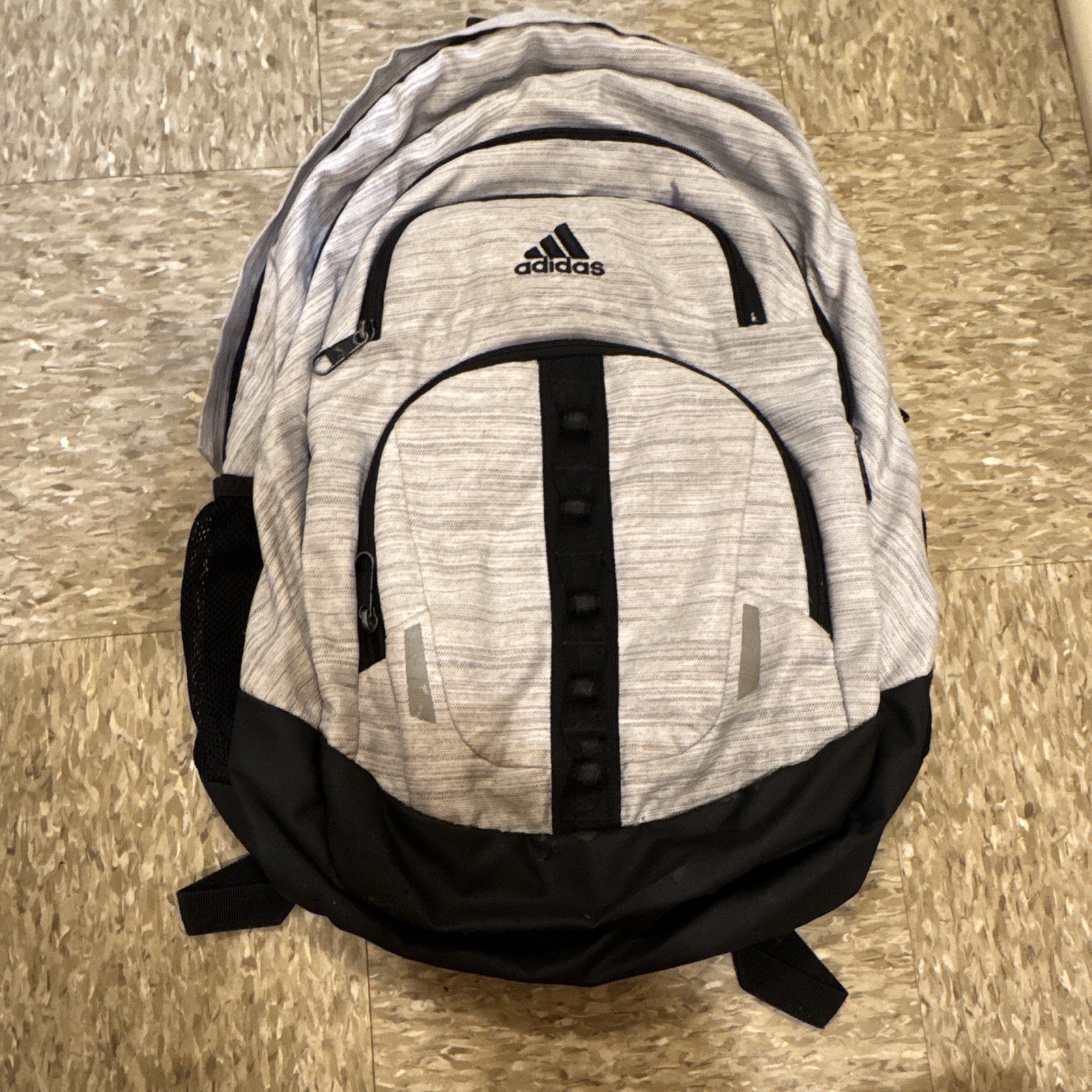 adidas Unisex Kids Heathered Gray/Black Backpack Zip, Adjustable Straps