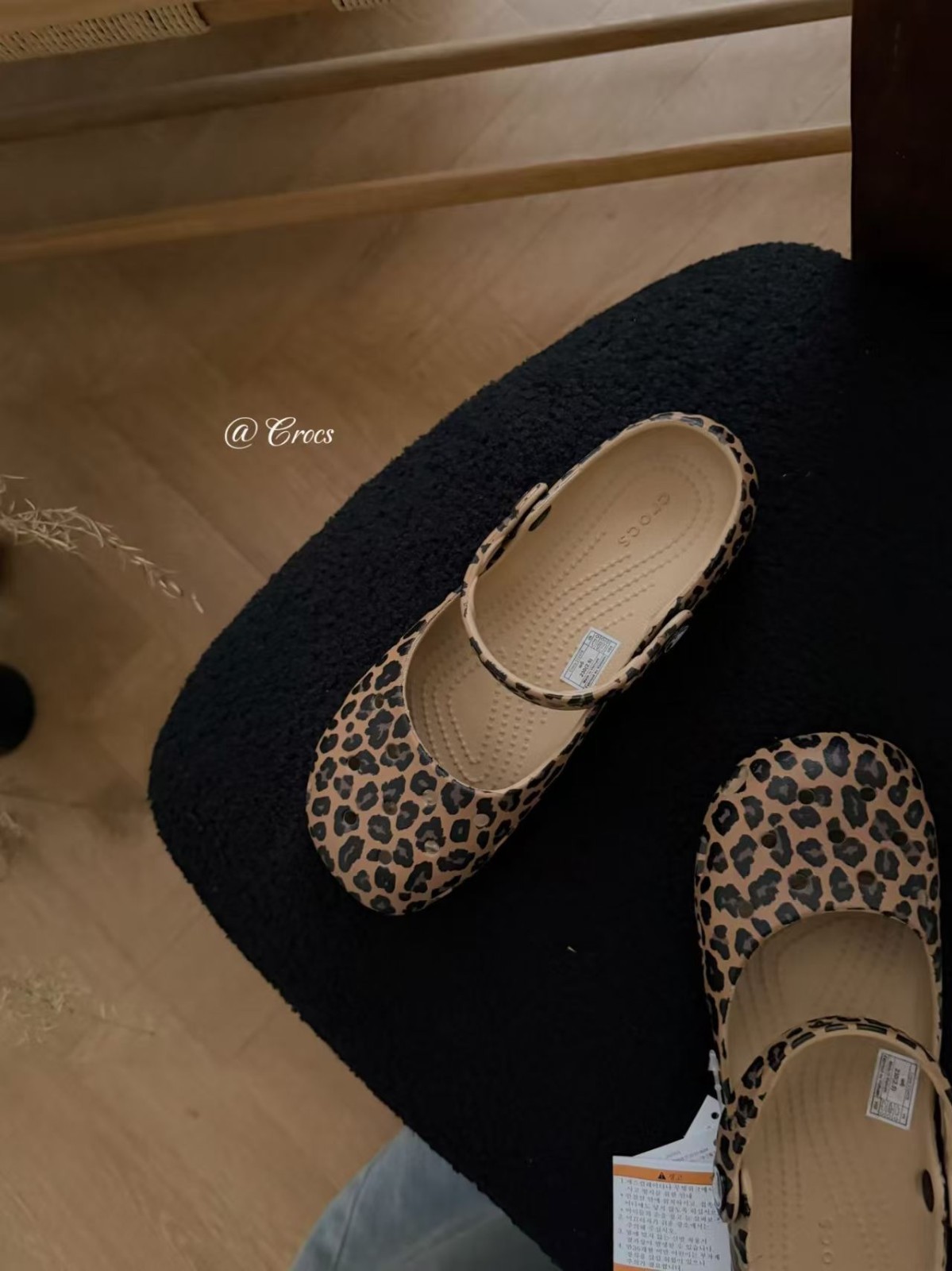 NEW Womens Crocs Classic Leopard Print Ballet Flat Clog