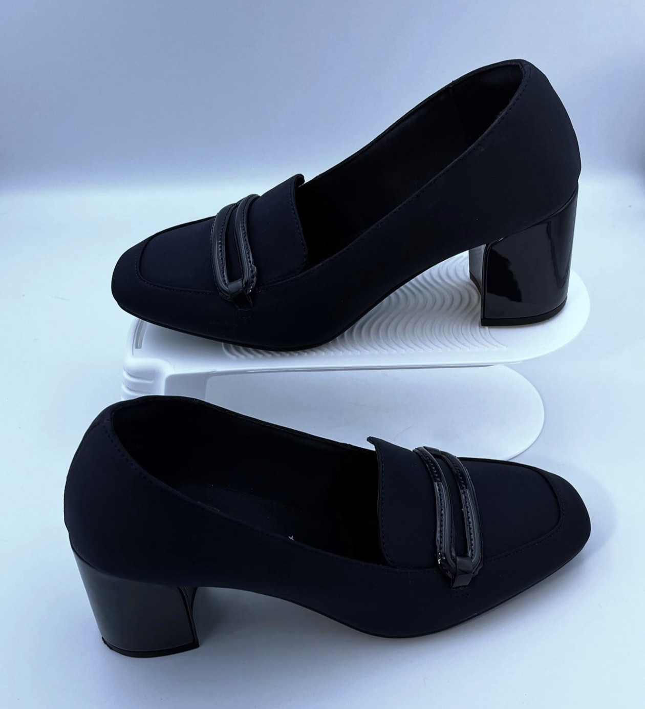 Anne Klein Toni Stretch Block Heel Tailored Pumps – Navy – Size 7 ½