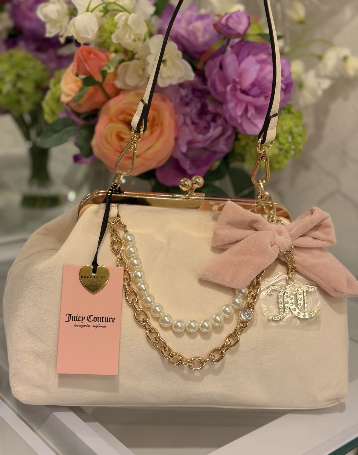Juicy Couture Pink Kiss Lock Shoulder Bag Bow Pearl Rhinestone Charm Pockets