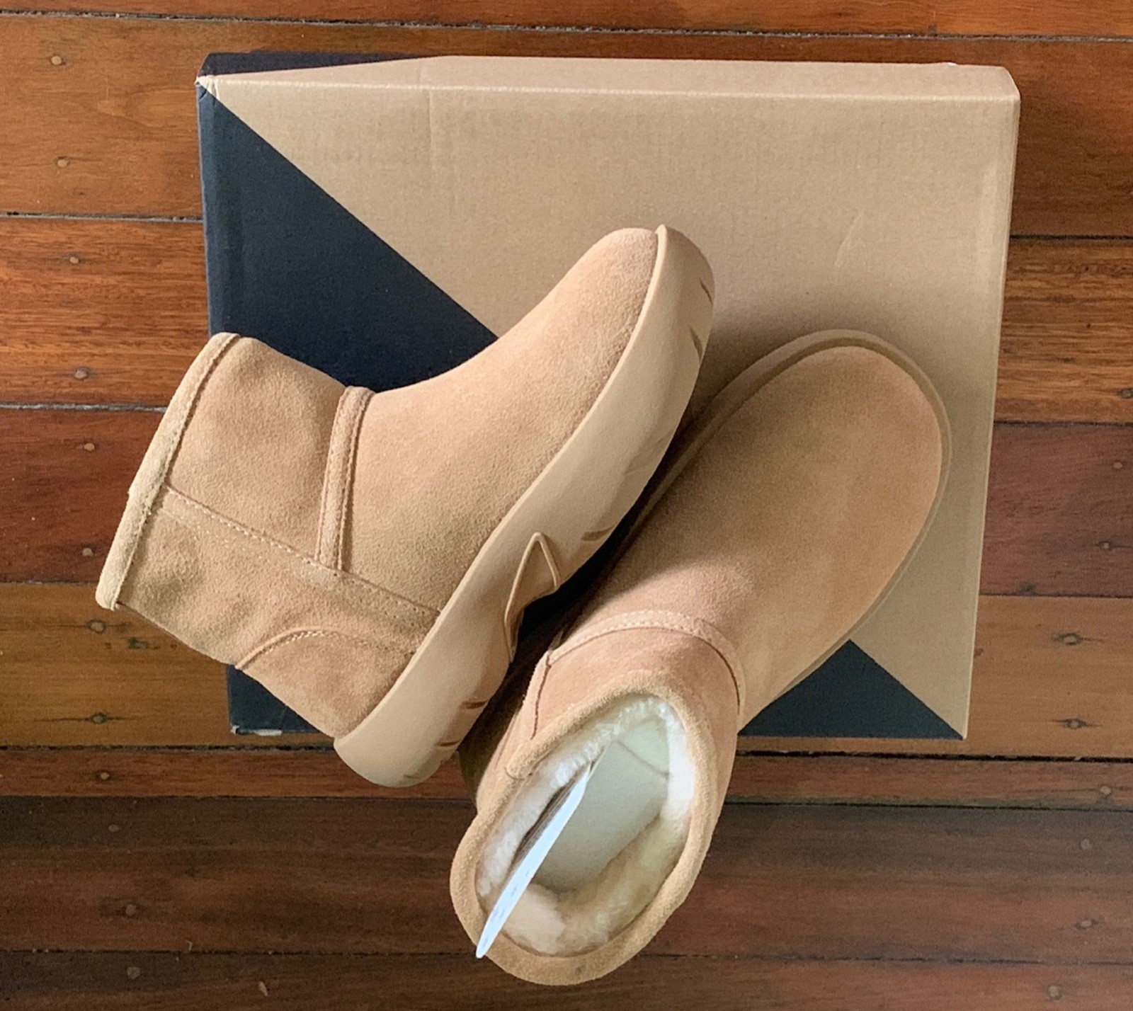 Ugg Express Chestnut Salma Mini Ugg Boots Size US/AU 7 8 EU 38 39 100% Sheepskin